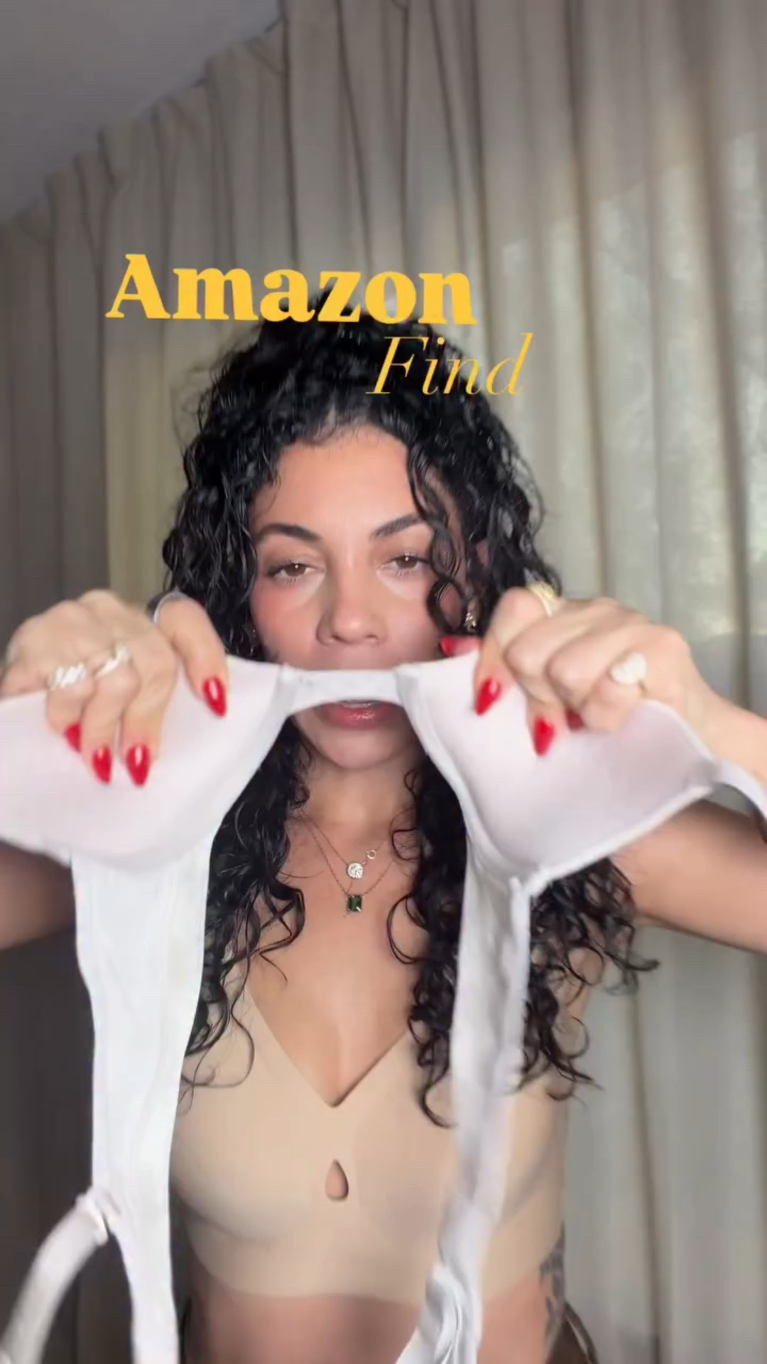 Cuando ustedes prueben un ajustador de estos más nunca se ponen uno de los otros. Son cómodos, te da buen soporte, no tienen aro y súper económico!!
Para más información comenta LINK y te lo envío a tu dm 
@ltk.hq #amazonfind #bra #amazon #ad