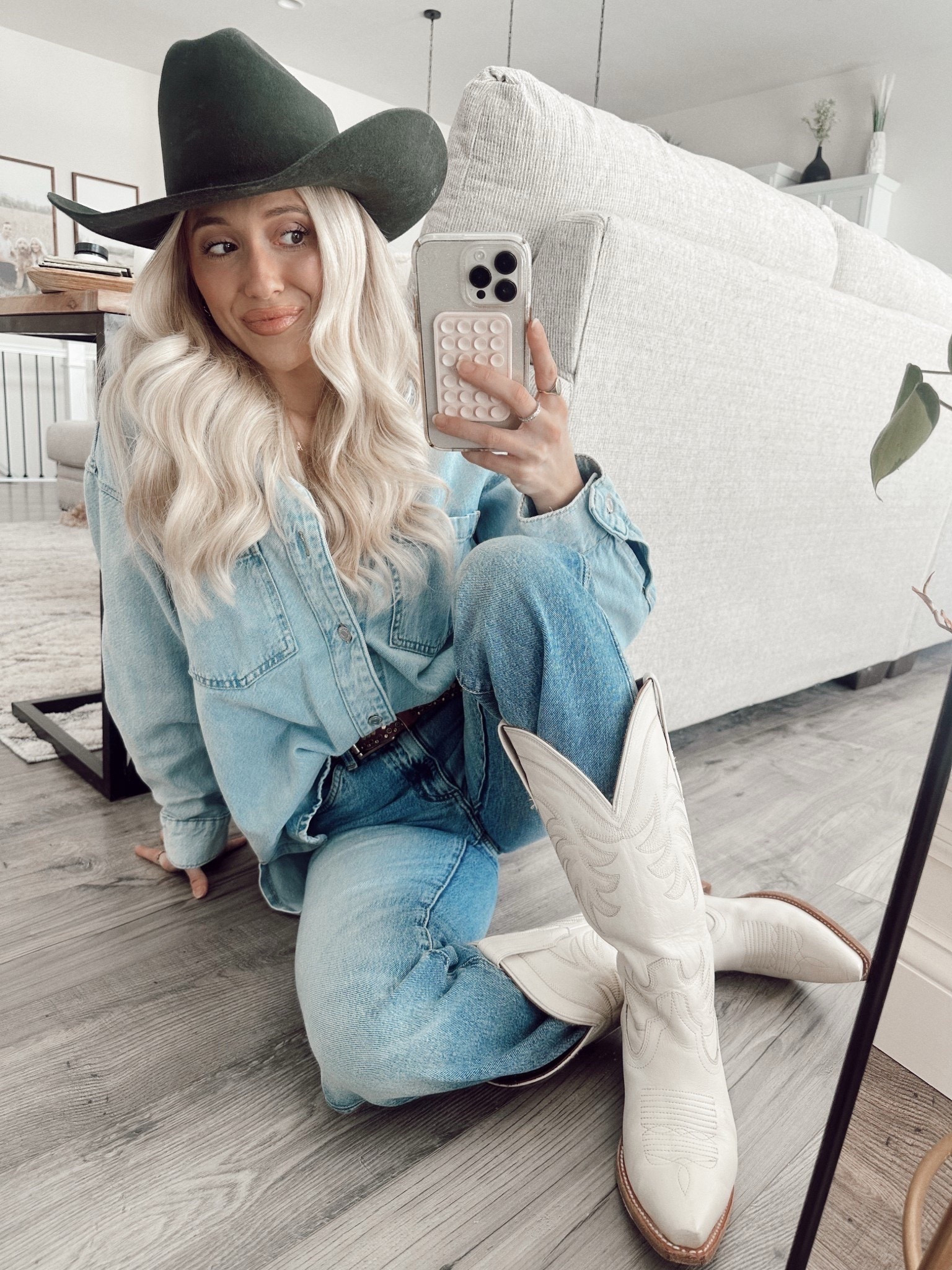 This gigipip hat is on sale! I’m obsessed with it! ✨ the perfect cowgirl hat for the seasons! 🫐🧺✨🌿

Denim on denim cowgirl, cowgirl ootd, western ootd, white cowgirl boots

#LTKCyberWeek #LTKGiftGuide #LTKHoliday
