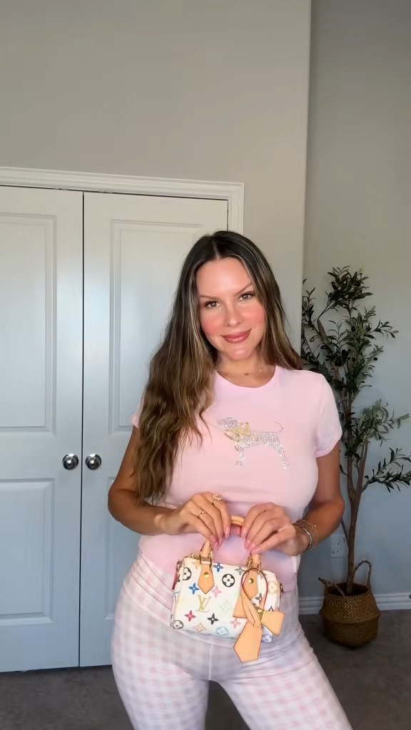 A 40 year old teenager ✨

#LTKActive #LTKFindsUnder100 #LTKOver40