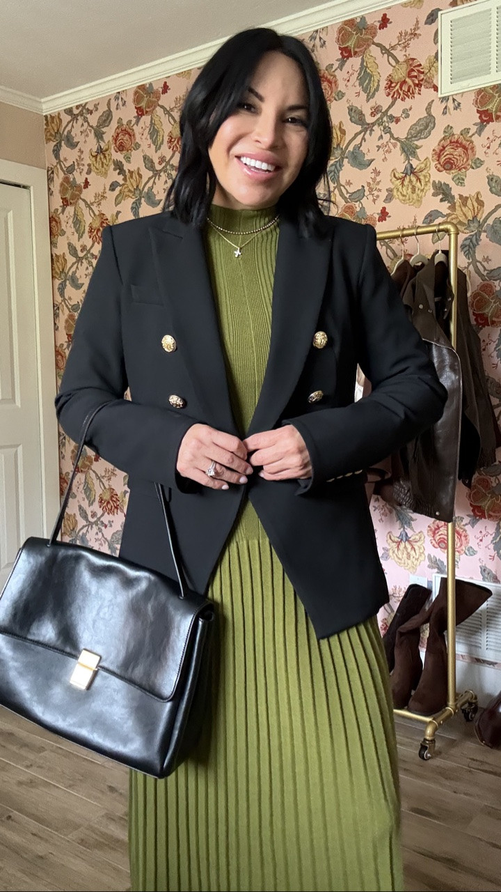 #blazer #cuteoutfit #veronicabeard #mididress

#LTKootd #LTKWorkwear #LTKPetite