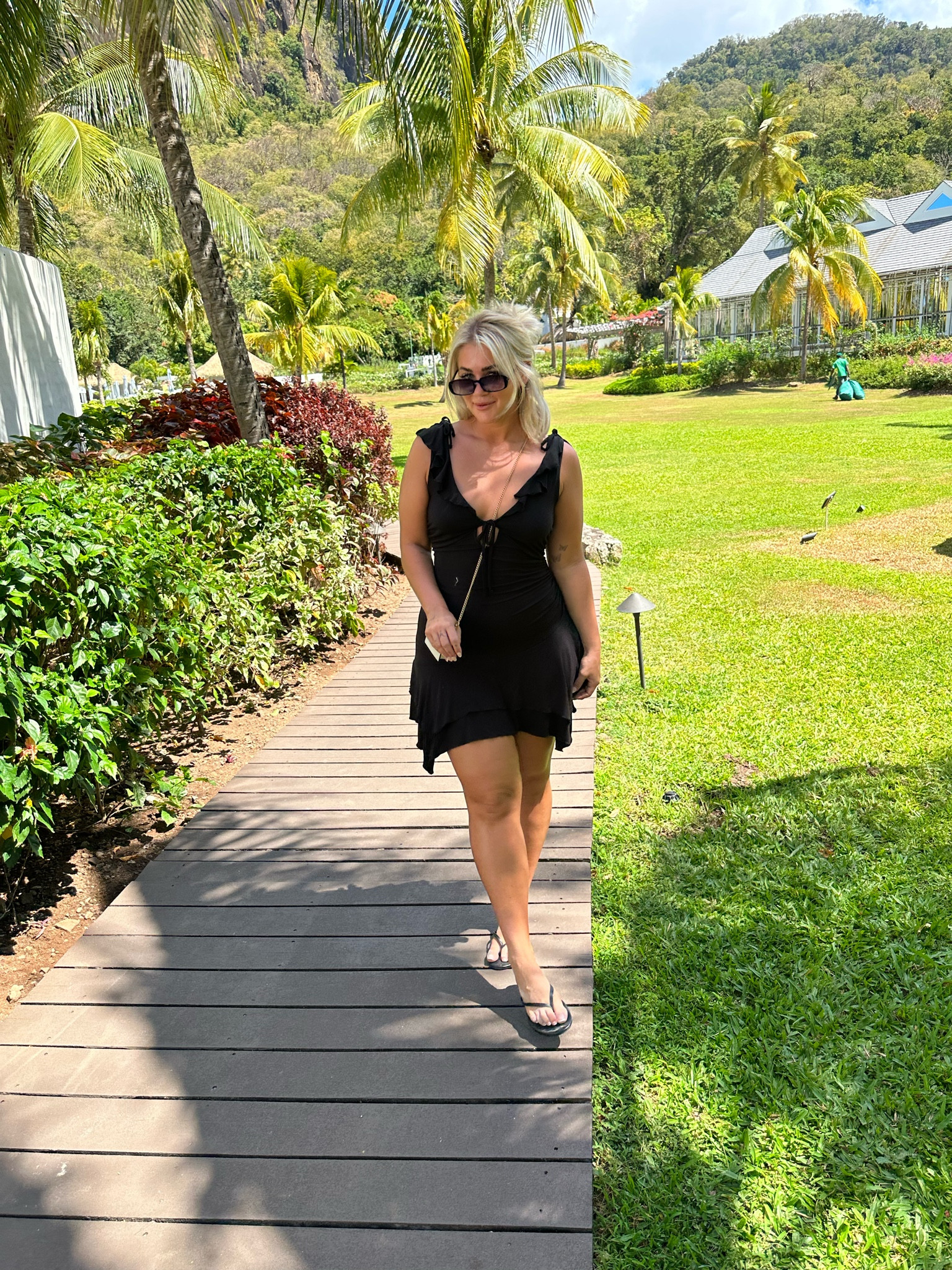 Runs large, I’m in a size small! 