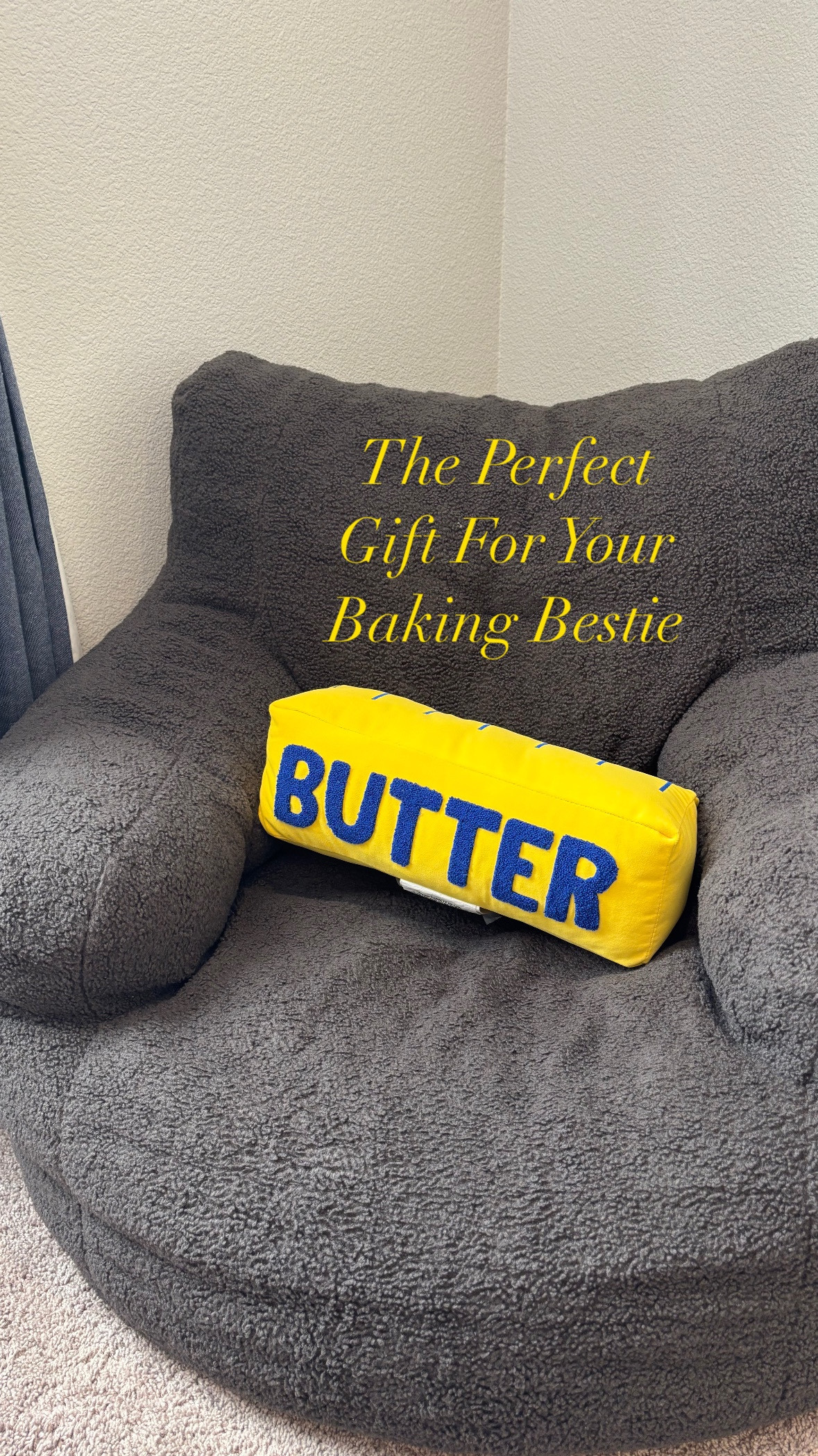 I am IN LOVE with Target’s new Room Essentials line with super fun blankets and pillows. Snag a couple for your baking bestie  

#LTKHome #LTKFamily