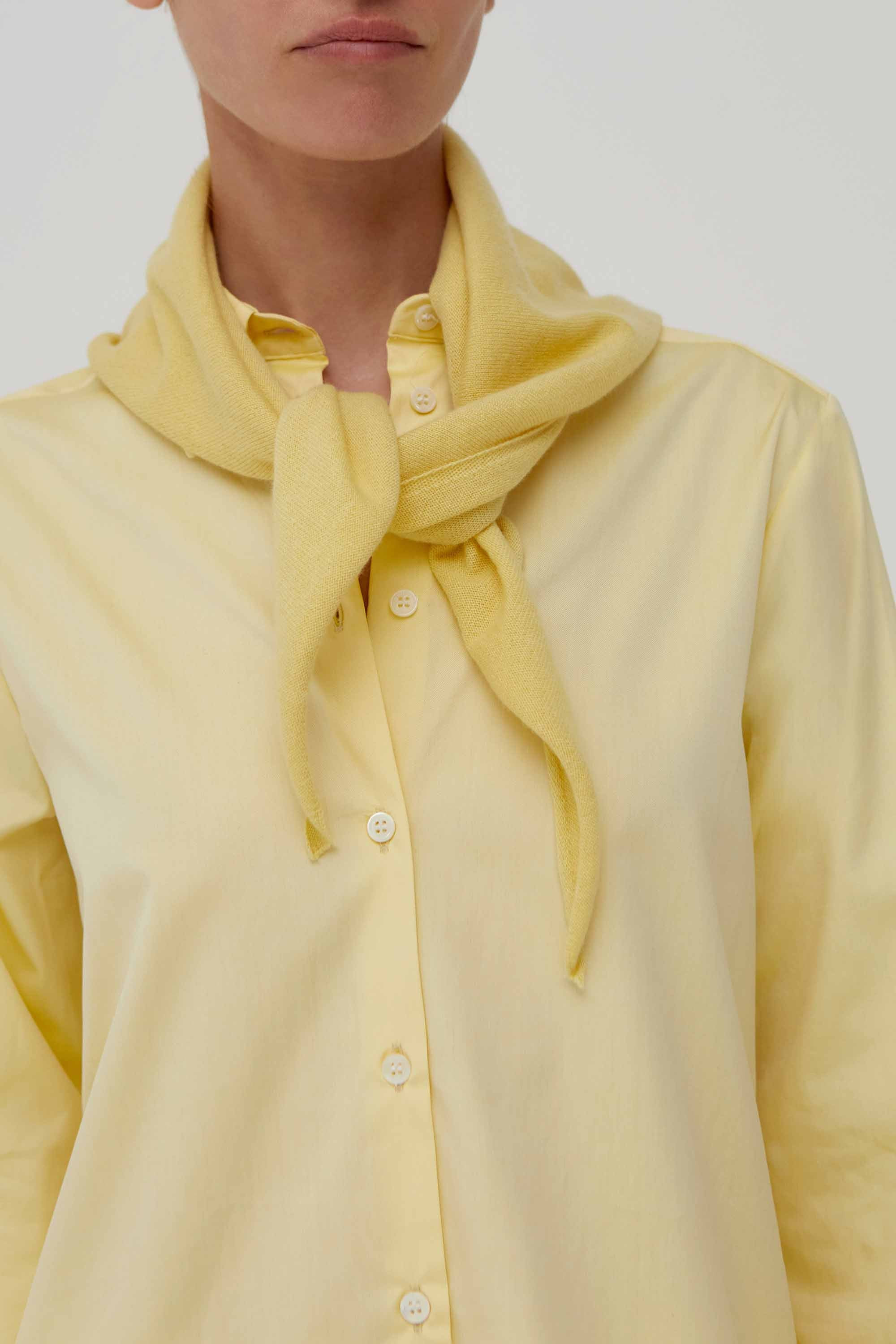 La Mini Scarf in Yellow Cashmere | Amiya