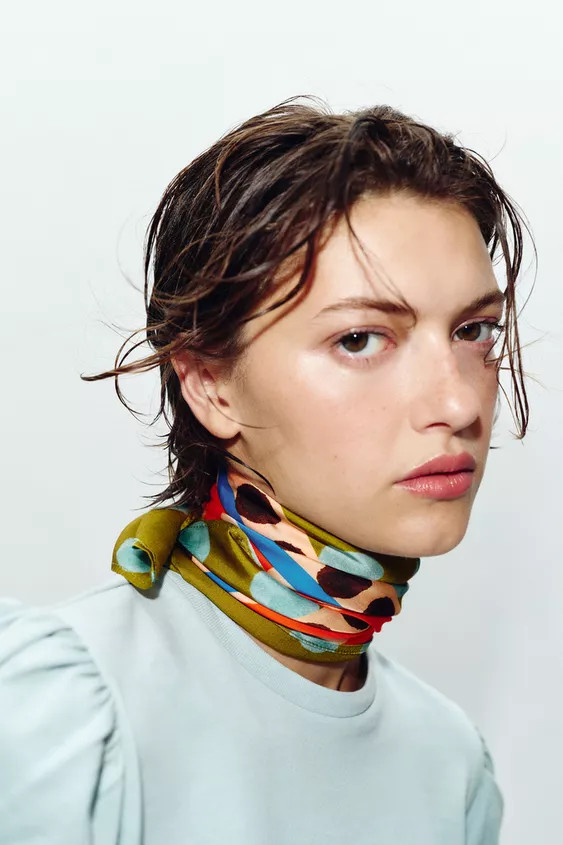 100% VISCOSE POLKA DOT PRINT SCARF | Zara US