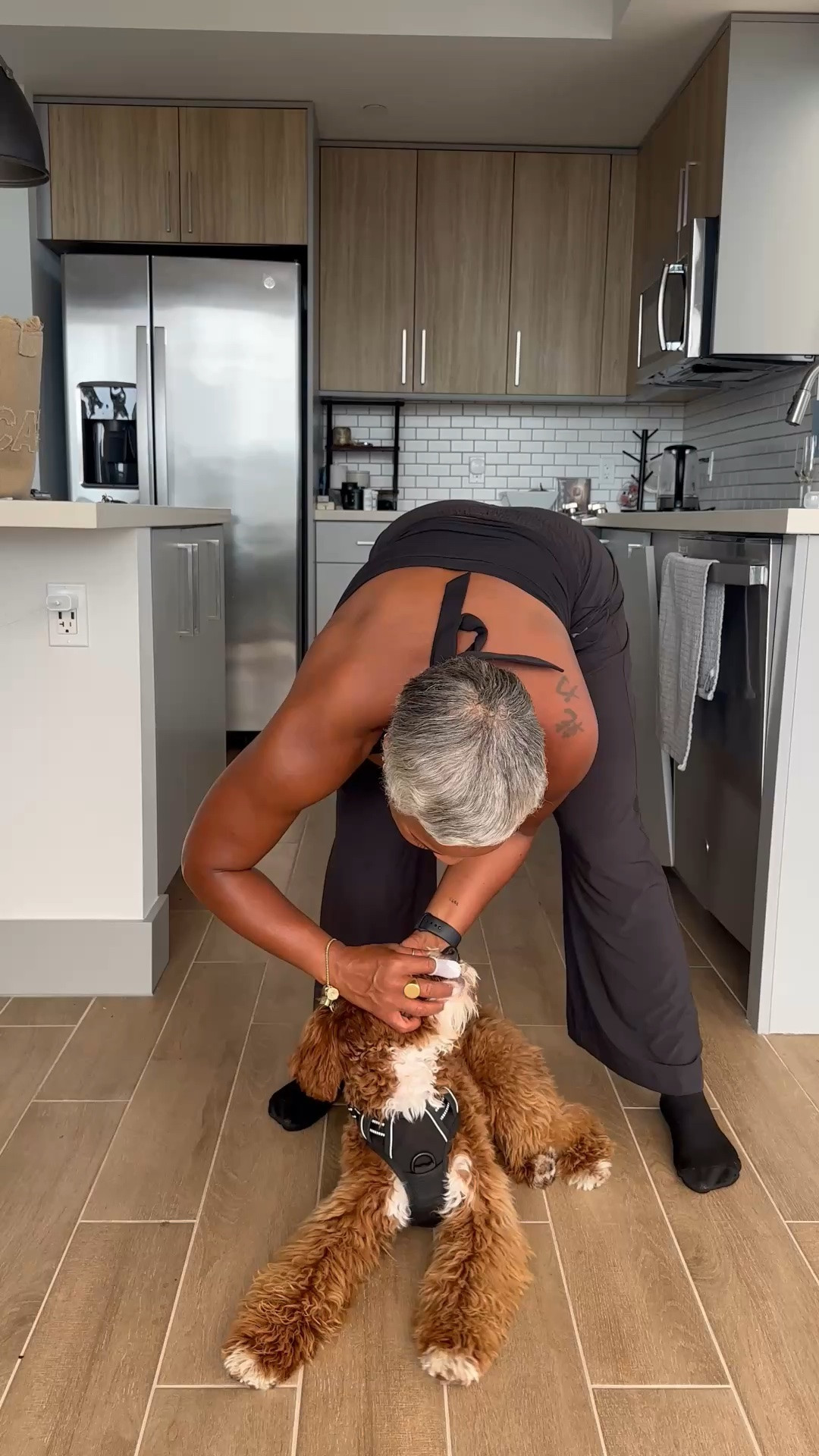 Quick oral cleaning before training class! I was told by Daps vet to stay on top of doggie dental care bc it could eventually lead to disease if you neglect it.

#LTKmomlife #LTKBaby #LTKHome