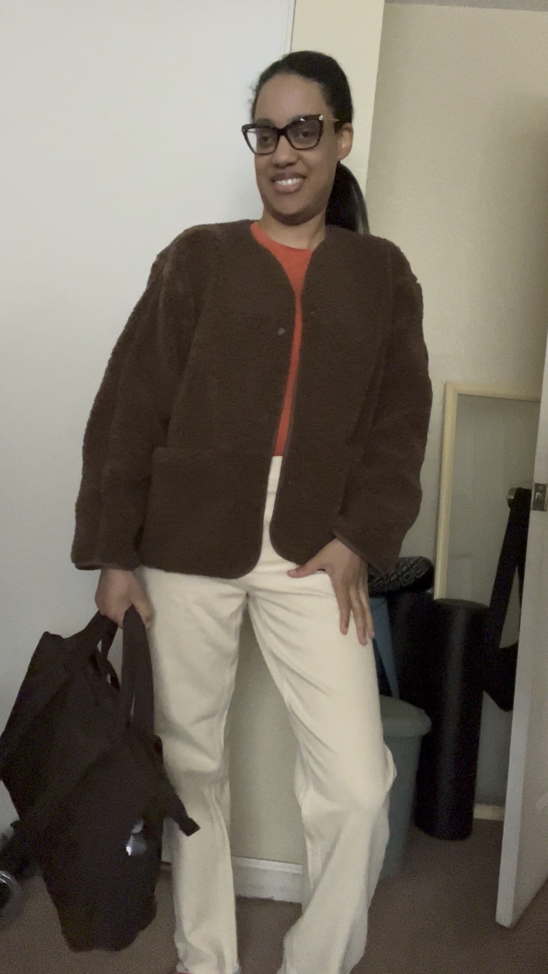 Teddy fleece jacket in size medium keeps me warm that’s paired with the mellow soft long sleeve size medium with the 90’s straight jeans size 4 and the cute tote bag in deep espresso. 
@HM @oneractive @abercrombie&fitch 

#LTKHoliday #LTKFindsUnder50 #LTKU