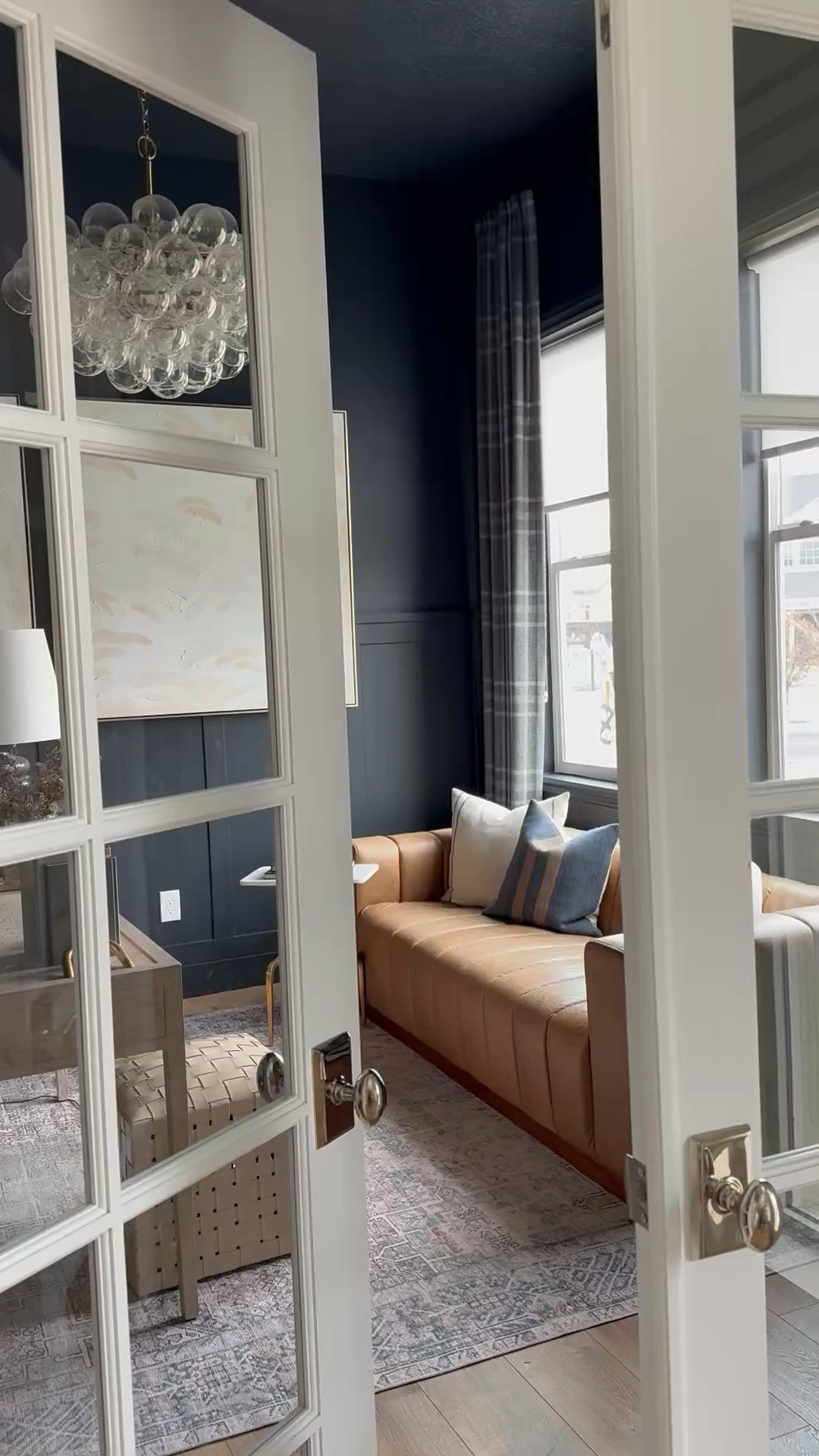 I’m all about the small upgrades that make a big impact, and @Wayfair has been my go-to for affordable finds! These four swaps have completely transformed my home!
Swapping out all the door knobs in my home completely elevated the whole home. 
And this stunning light in my home office … It feels luxury for such a great price! @Wayfair is proof that small changes can make a big difference!

#wayfair #wayfairpartner #Home #Office #Light #DoorKnob #HomeOffice #Upgrade #Refresh #Designer #AffordableFines #Affordable

#LTKFamily #LTKSaleAlert #LTKHome