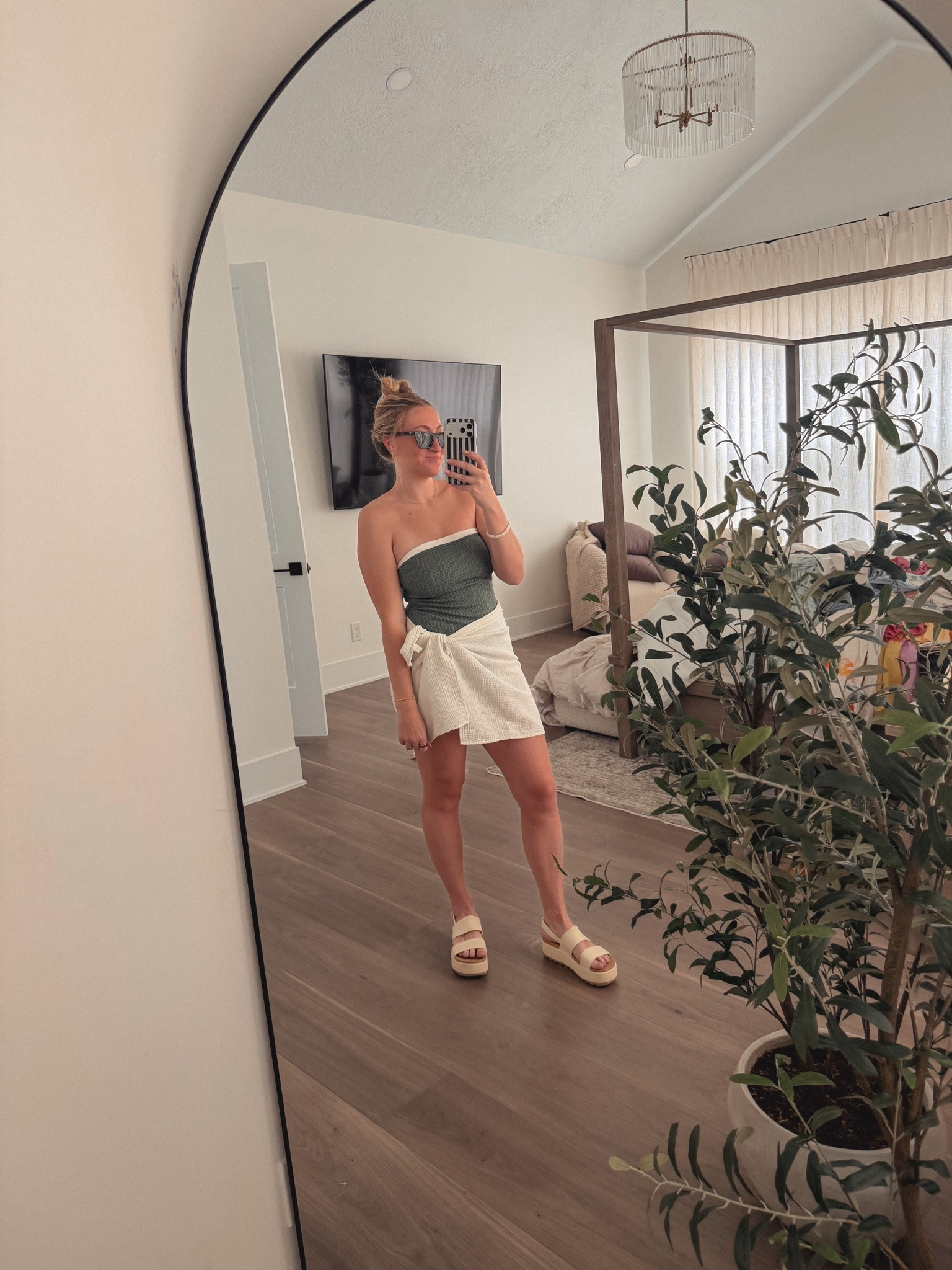 vaca sun essentials ☀️ 

#LTKSwim #LTKdayinmylife #LTKTravel