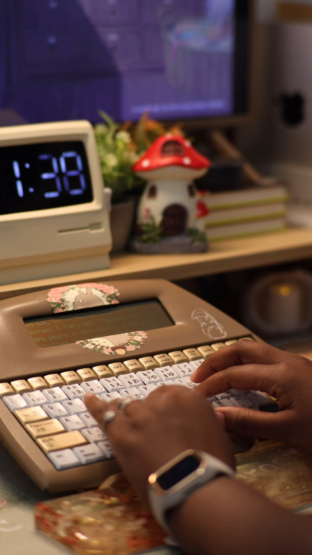 Customized Alphasmart Neo 2! #writing #writingtools #typewriter

#LTKGiftGuide #LTKHome