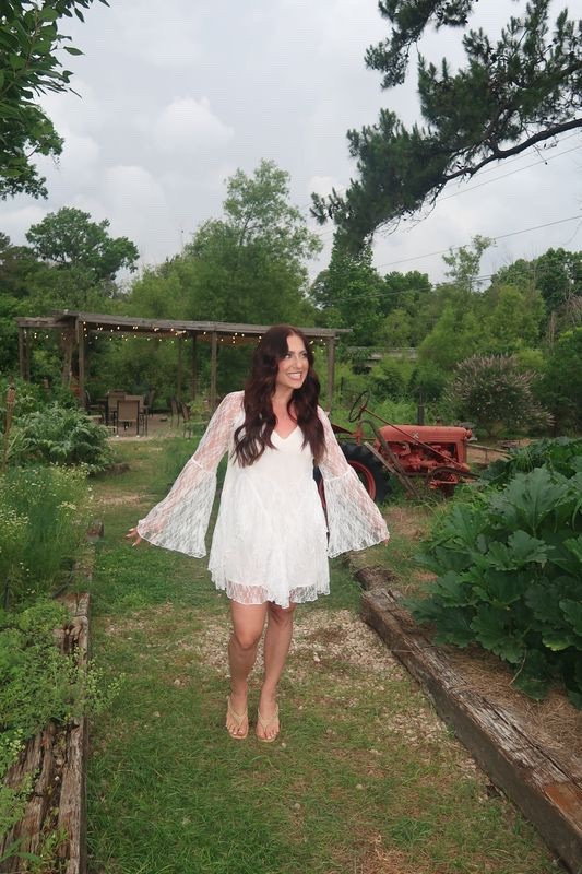 🤍this romper!! I would buy it in multiple colors.

Currently low in stock, but so many great outfits to choose from at VICI. 

Use my code HEATHERDEMERS35 for a discount off of most items.

VICIFinds
VICIRompers

#LTKdayinmylife #LTKstorytime #LTKSeasonal