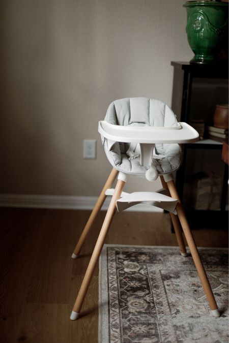 This baby high chair is simple, classic and has a neutral color to blend seamlessly with our house!

#LTKbaby #LTKFind #LTKhome