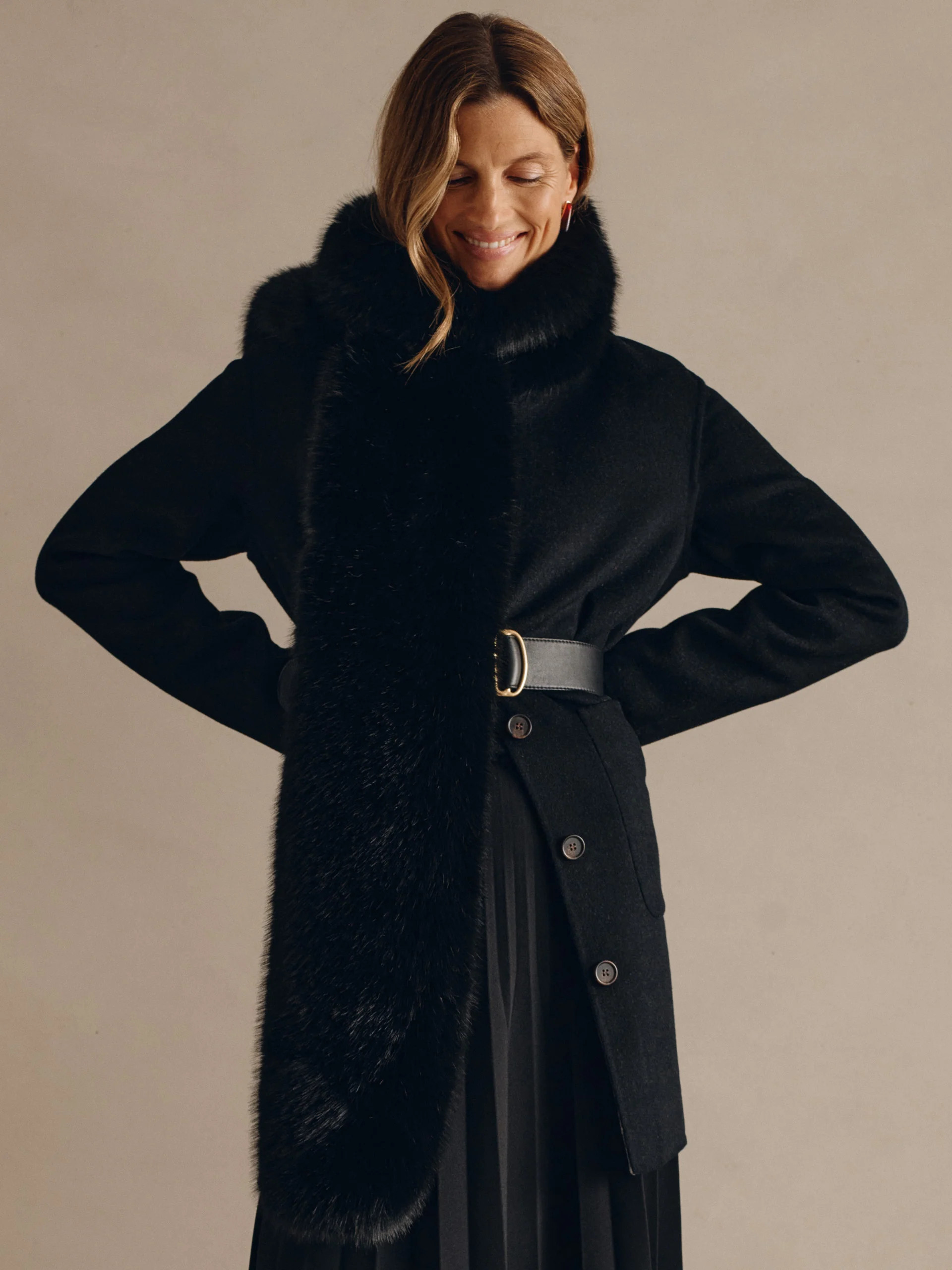 Tacey Faux Fur Scarf | J.McLaughlin