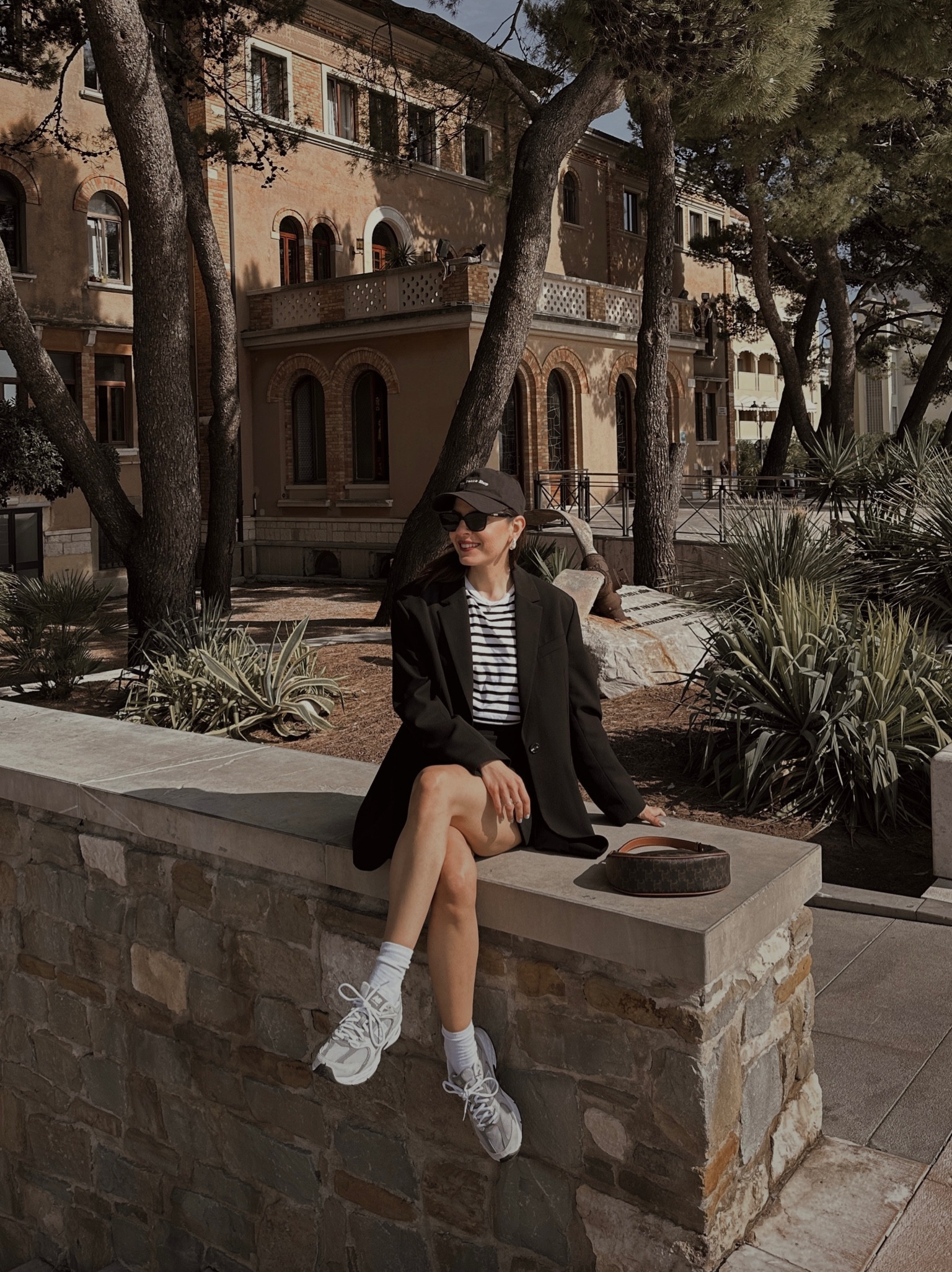 easy holiday look 

#LTKtravel #LTKeurope #LTKstyletip