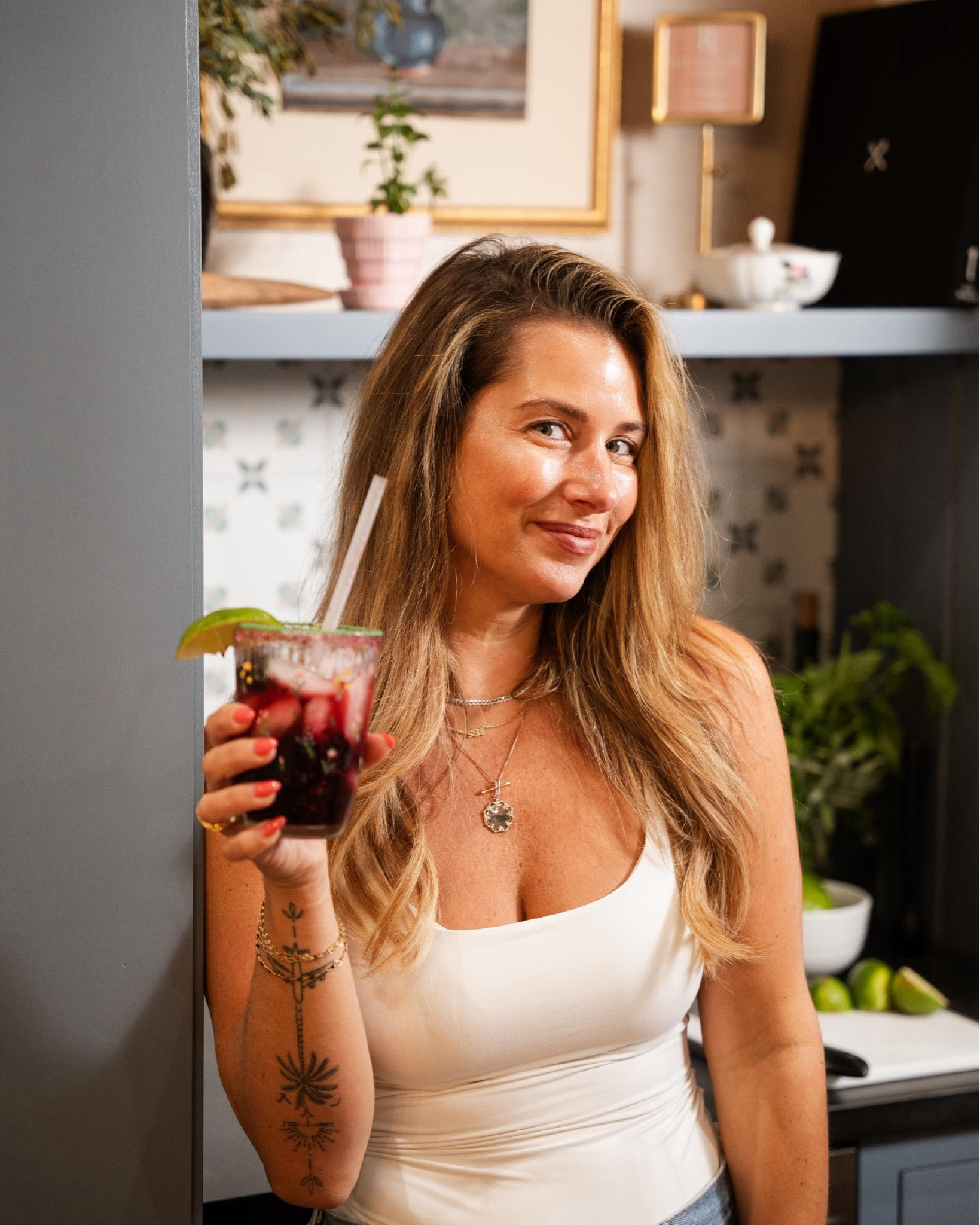 Who's ready for a weekend cocktail? 🙋‍♀️

 You have to try this Blackberry Margarita Smash! It's super refreshing and a fun way to switch up your usual margarita.

The secret ingredients? Fresh blackberries and a splash of pomegranate juice. I've linked all the brands I used below and in my LTK to make it easy for you to recreate this at home! 💫

#margaritasmash #blackberrymargarita #cocktailrecipes #tequilacocktails #drinks #homebartender #easyrecipes #bartesian @pompomwonderful @agaveintheraw @bartesian @reflections_id @usecookbook