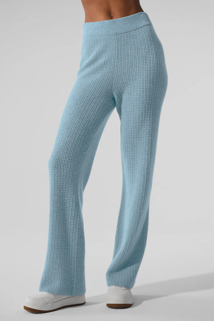 Cashmere High-Waist Plush Waffle Pant | Alo Yoga (US)