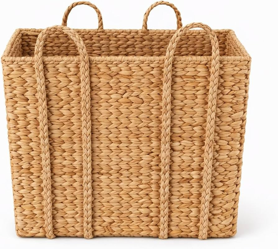 Deco 79 Seagrass Handmade Decorative and Functional Storage Basket Woven Basket Organizer with Br... | Amazon (US)