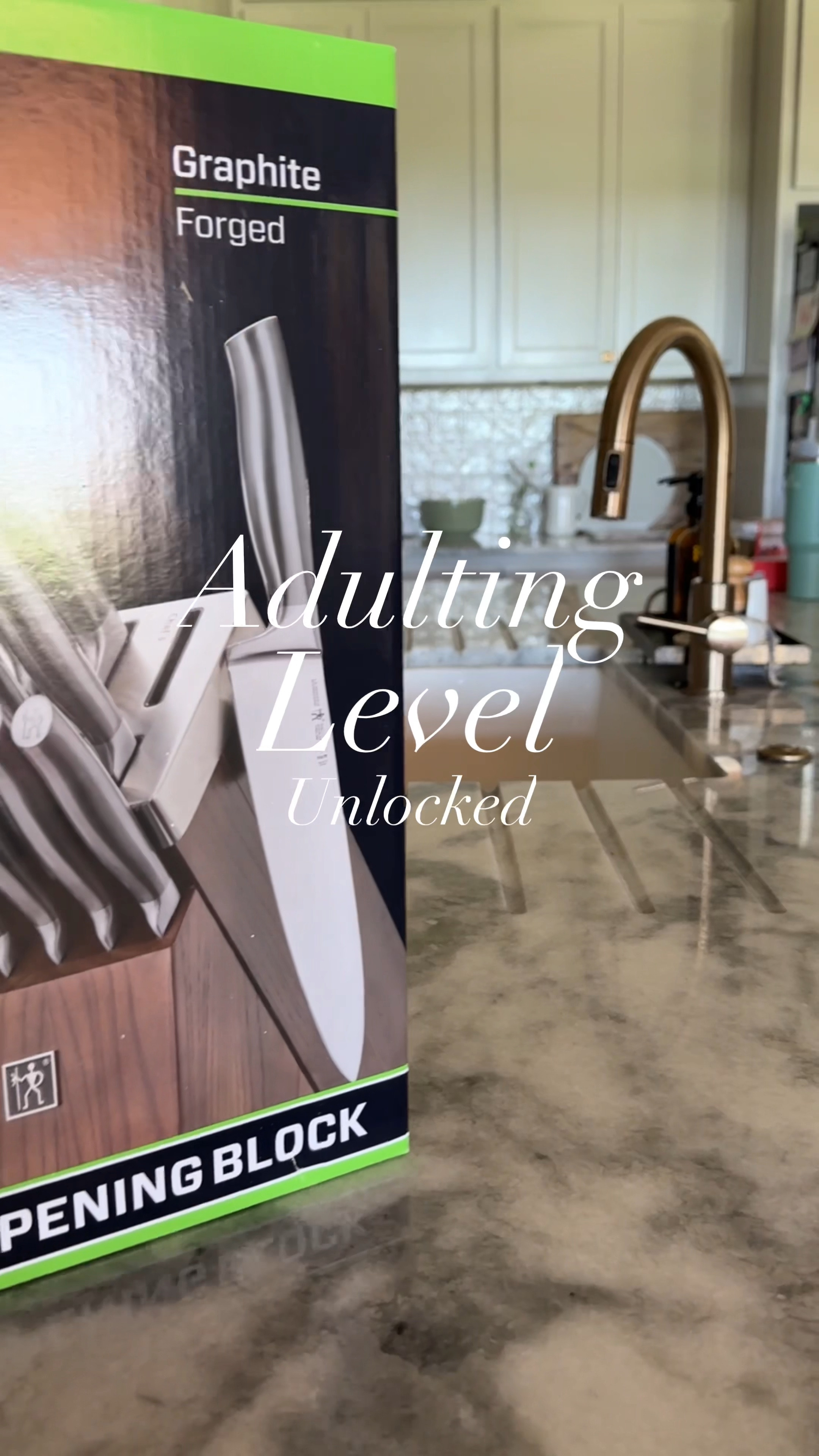 Upgraded my knife set — first full set of knives ever and I feel like my adulting level unlocked!! 

#LTKVideo #LTKGiftGuide #LTKhome