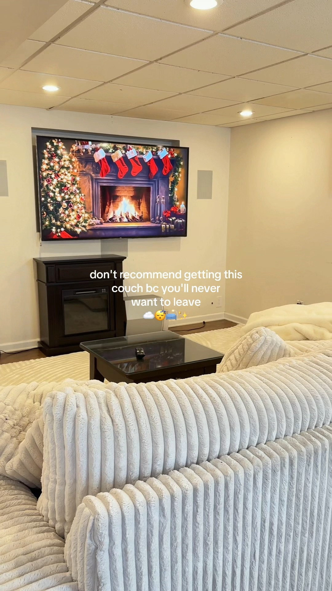 This is literally the coziest sofa ever created 🤍✨☁️😩🙌🛋️
#sofaminimalis #couchhacks
#corduroysofa #homedecor #cozyhome

#LTKdayinmylife #LTKHome