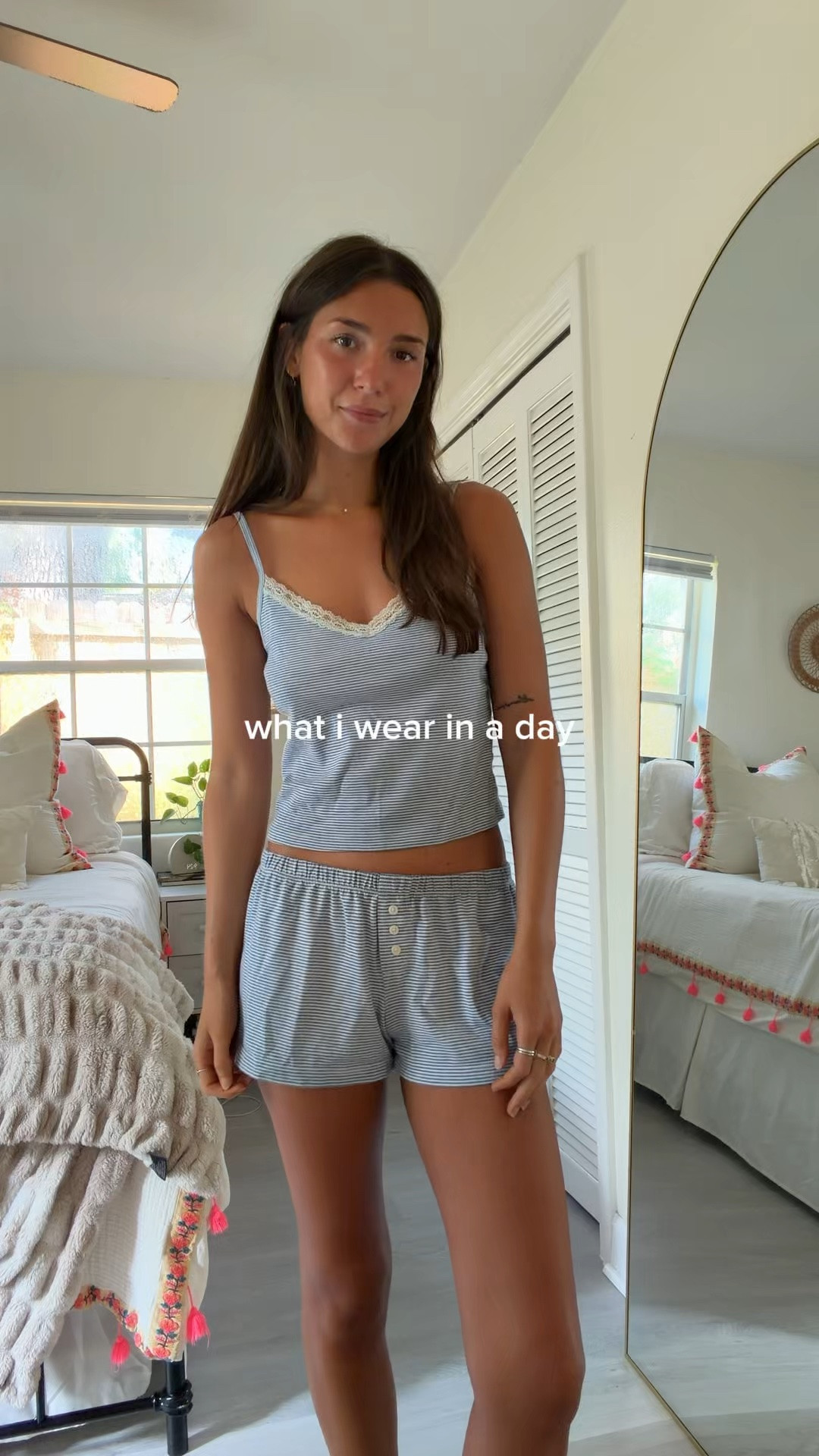 What i wear in a day!

#LTKootd #LTKSeasonal
