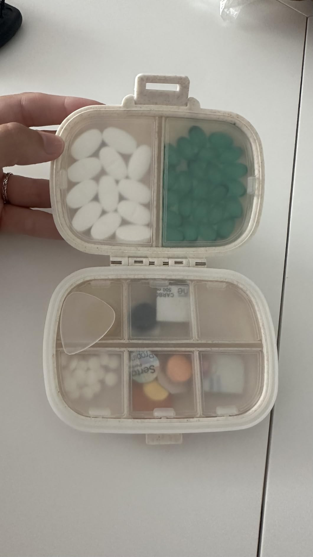 Holii Travel Pill Organizer, 8 Compartments Portable Pill Case, Daily Pill Box to Hold Vitamins, Small Pill Container for Pocket Purse Medicine Organizer（Khaki） | Amazon (US)