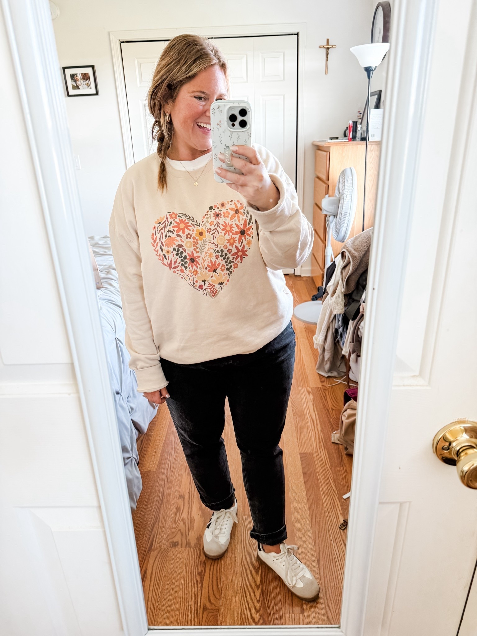 Wearing an XL in my sweatshirt and a 14 petite in my black jeans.  Use code STEPHSHARES20 to save $$ at Mountain Moverz on the sweatshirt!

#LTKMidsize #LTKSeasonal #LTKStyleTip