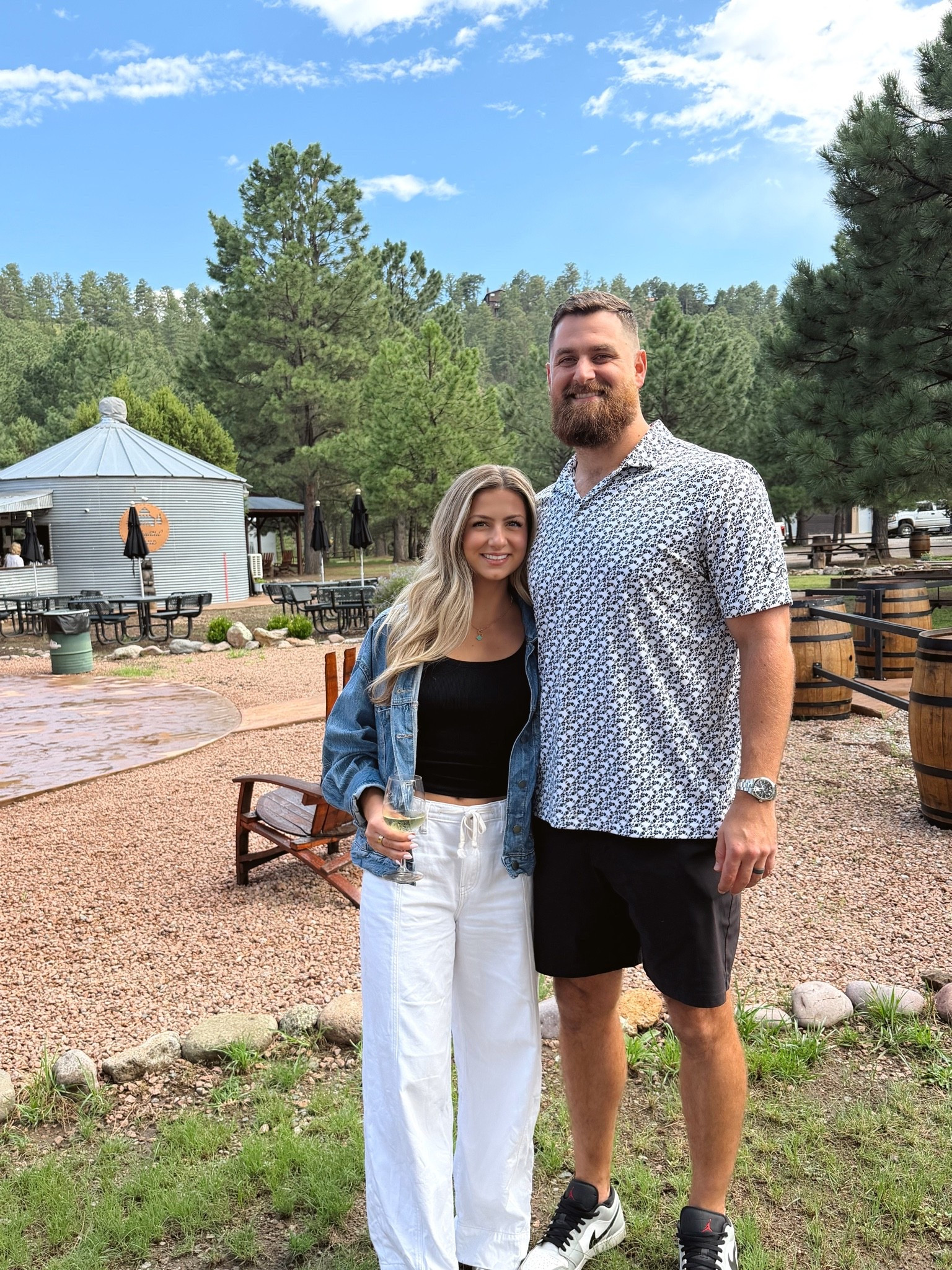 Exploring New Mexico ⛰️ 
Comfiest pants and best denim jacket