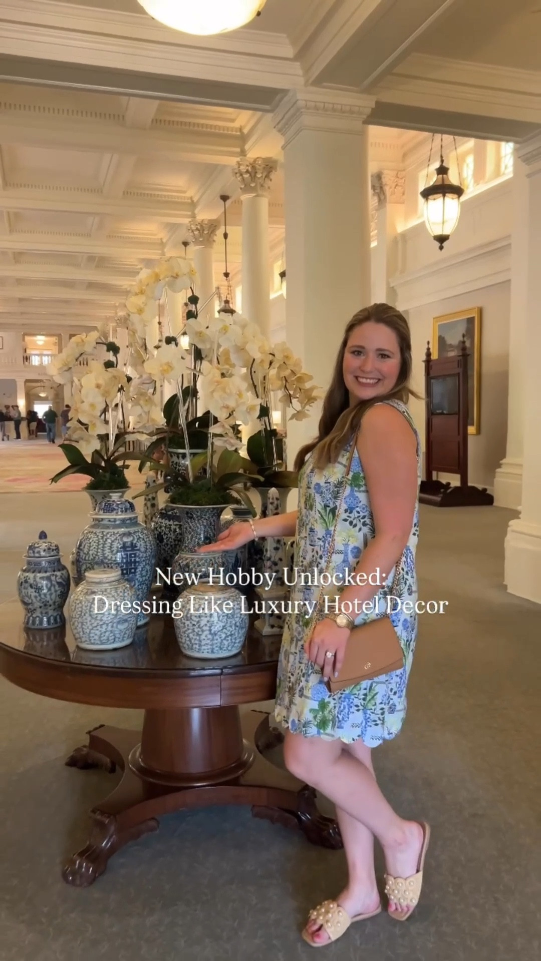 Grandmillennial || Chinoiserie || Ginger Jars || Luxury Hotel 