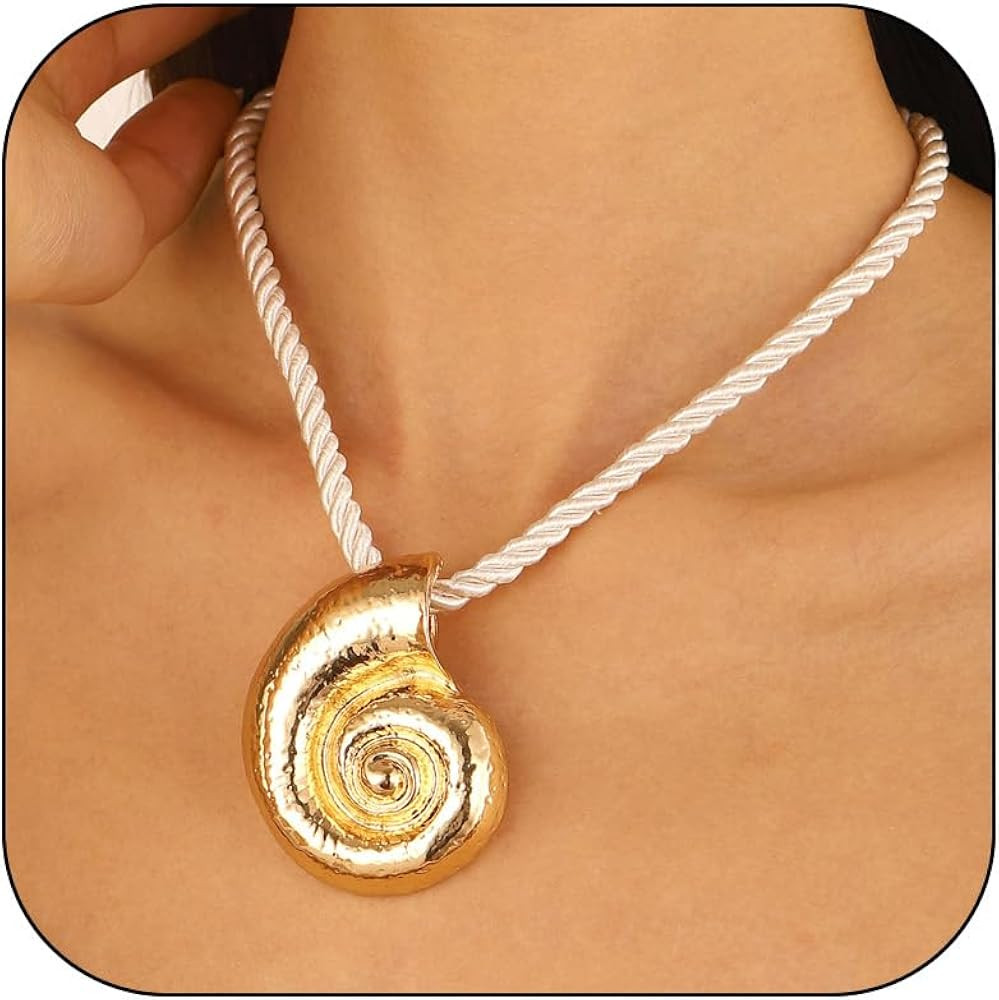 Frodete Starfish Necklace for Women Gold Shell Conch Starfish Necklaces Summer Beach Jewelry Outf... | Amazon (US)