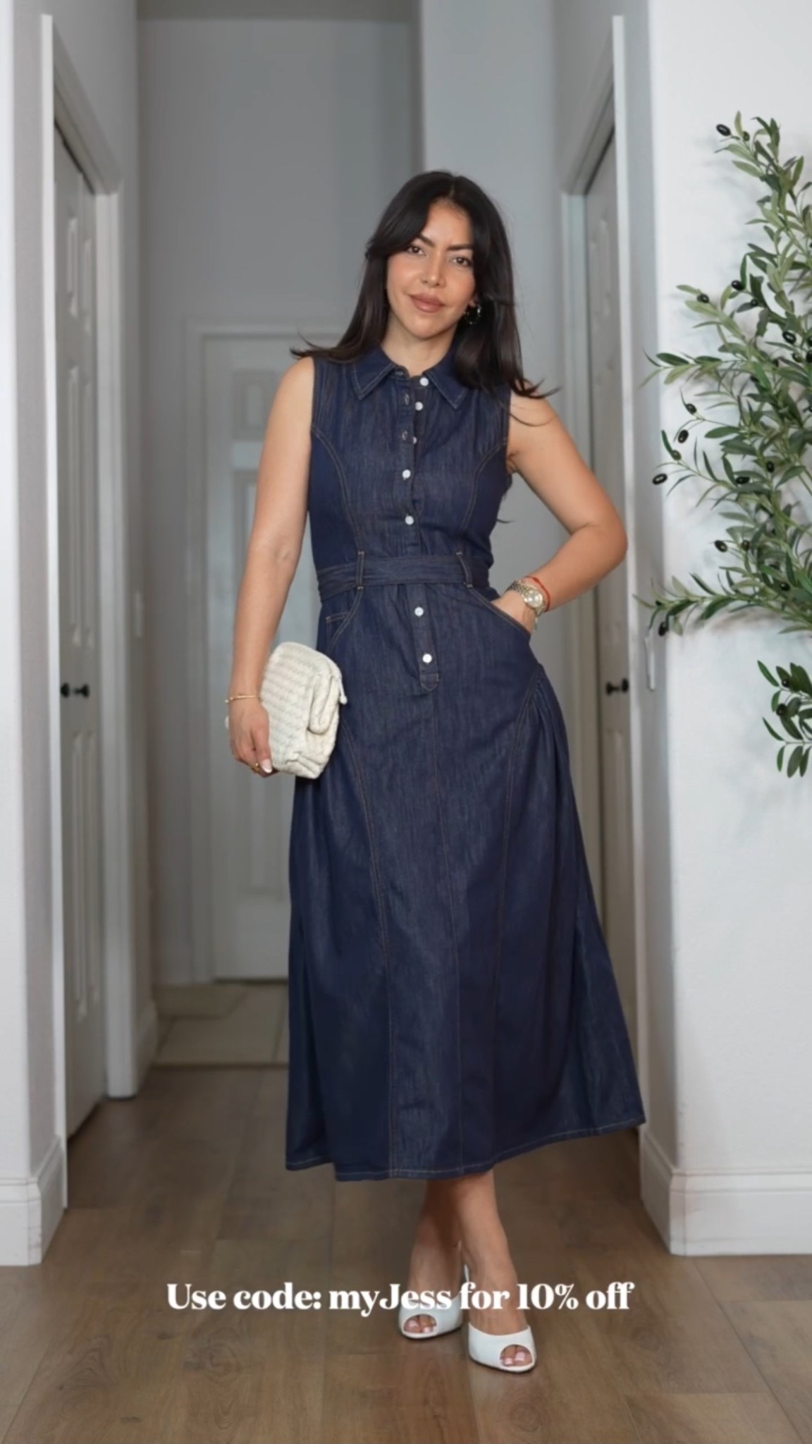 Sleeveless denim midi dress for Spring 💙

Dress is from Fabrique. Use code: myJess for 10% off ✨

Spring outfits, Spring dresses, casual dresses, casual Spring outfit

#LTKSeasonal #LTKgrwm #LTKootd