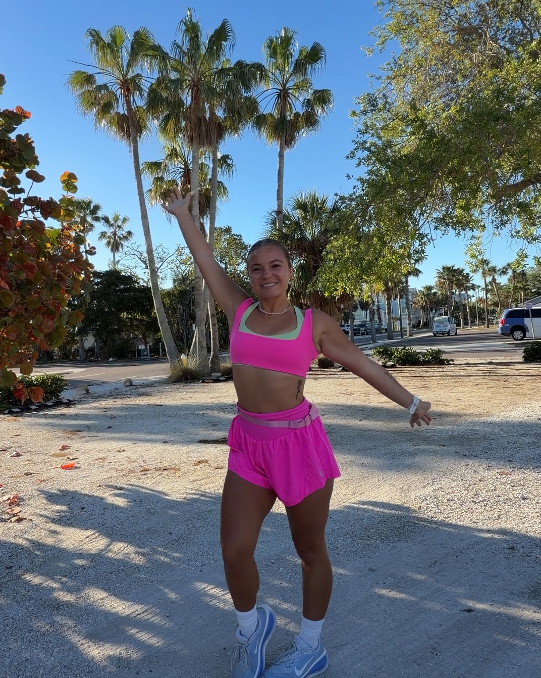 This outfit >>>🩷🌴

#LTKfitnessgoals #LTKootd #LTKActive