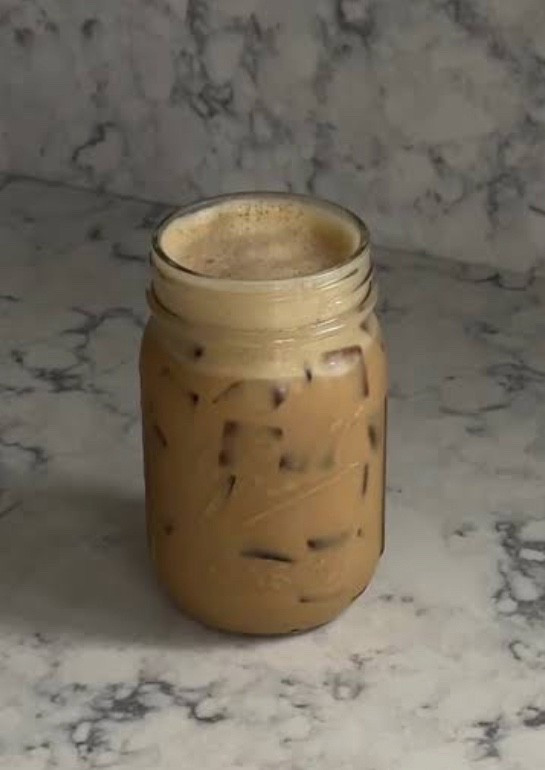 Make an iced coffee with 30g of proteinn

#LTKSeasonal #LTKActive