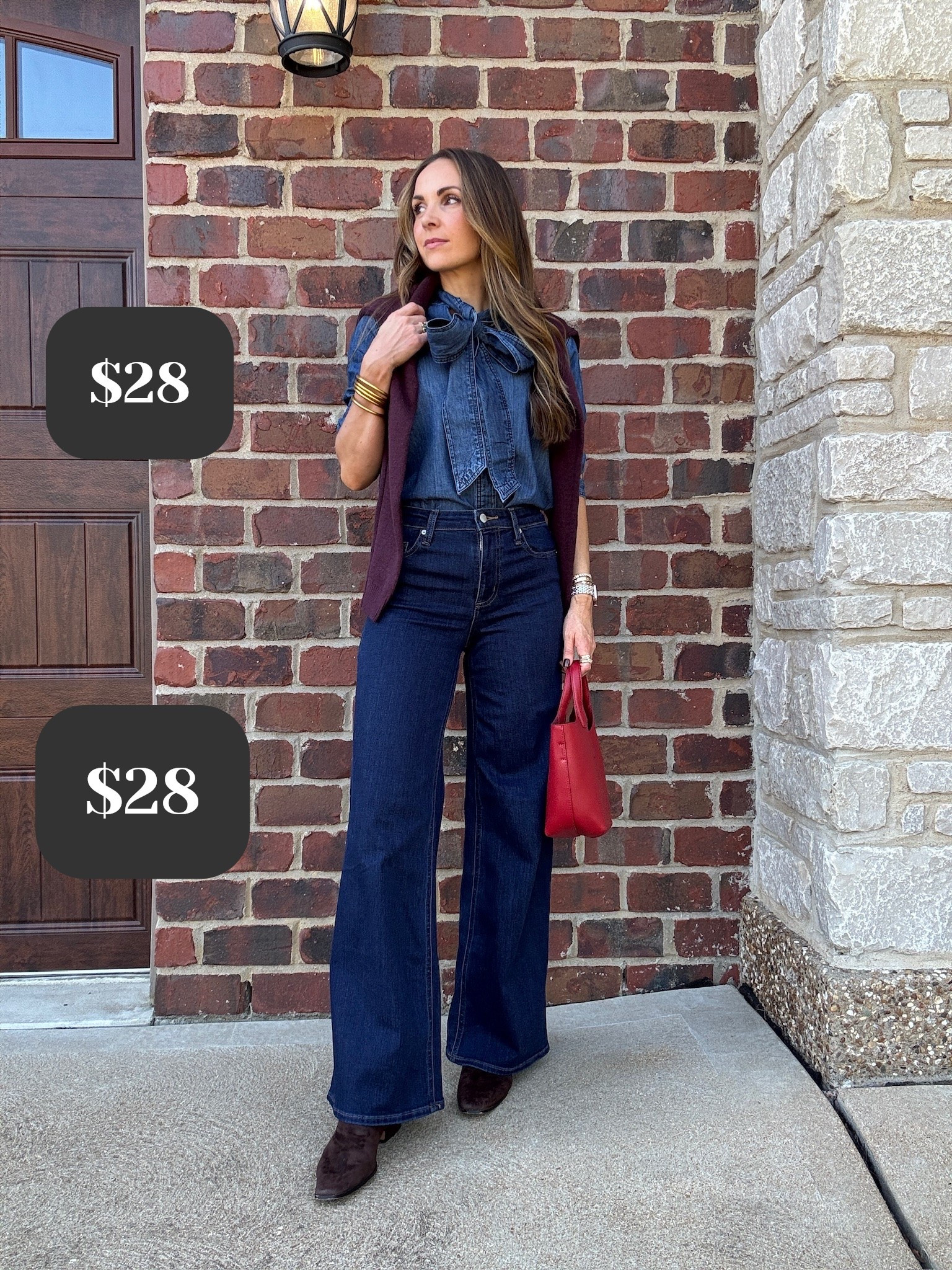 Such an affordable fall look! @Walmart top, size small! @Target jeans, size 4
