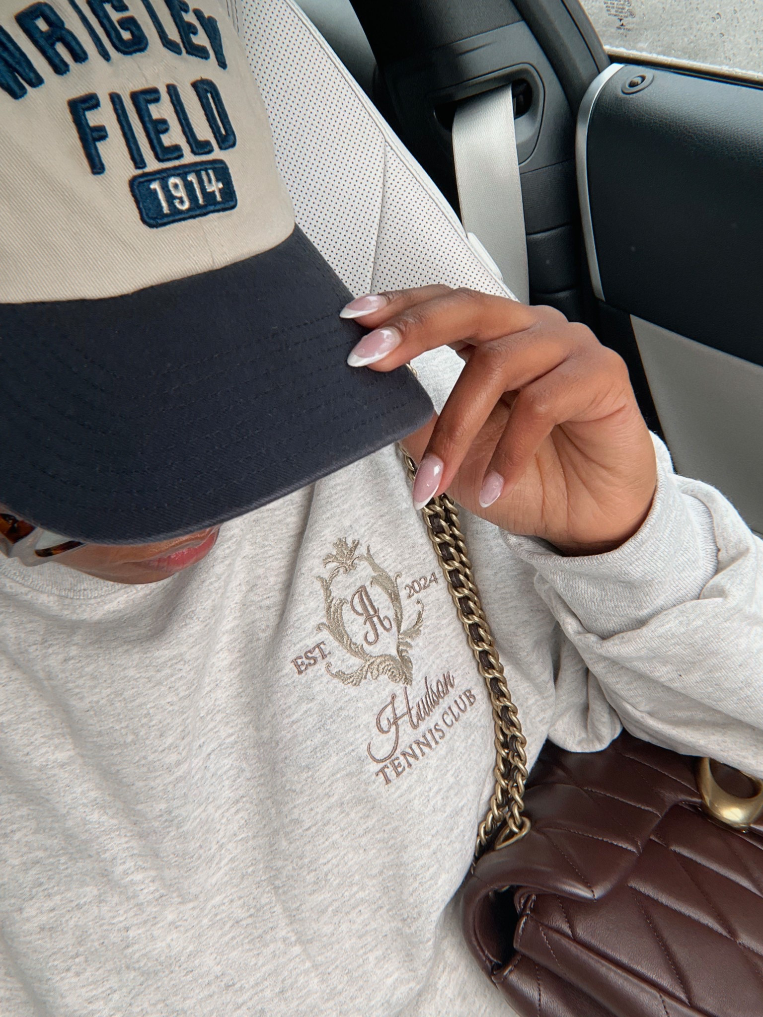 elevated casual style, off-duty look, sporty chic outfit, old money casual, quiet luxury style, embroidered sweatshirt, neutral fall outfit, soft minimalism, luxe everyday style, feminine casual aesthetic, weekend outfit inspo, modern classic fashion, quilted leather bag#LTKFindsUnder100 #LTKStyleTip

#LTKSeasonal