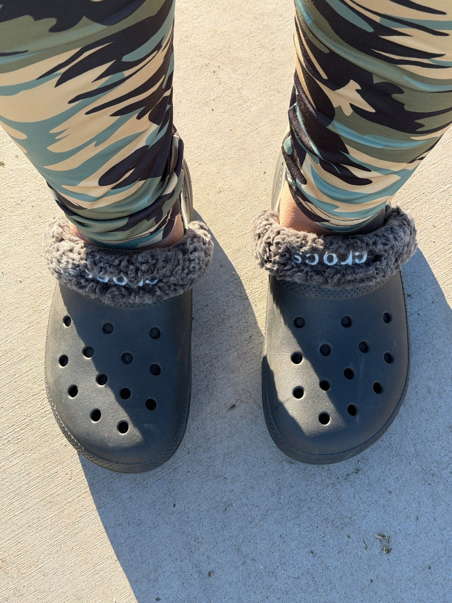 Lined Crocs Perfect for a Winter Day

#LTKvlog #LTKSeasonal #LTKFindsUnder100
