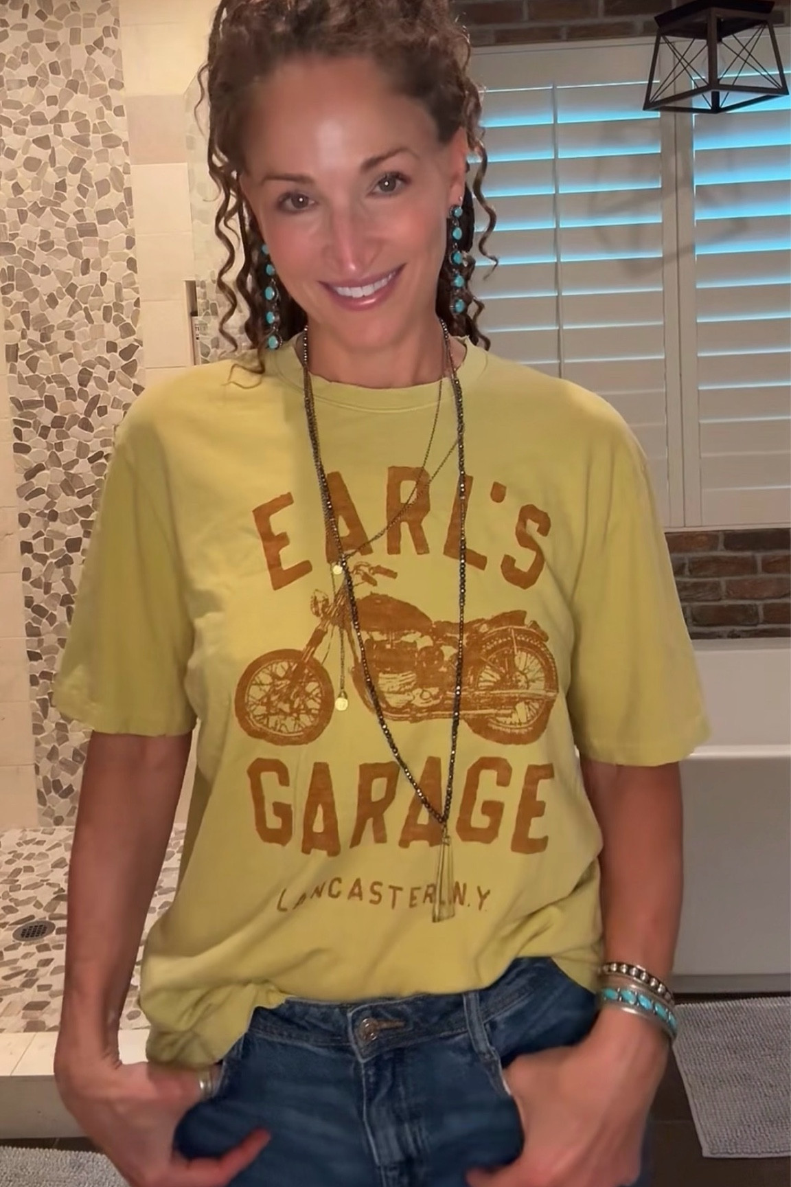 Cute graphic tee perfect for layering. The yellow is universally flattering. The fabric is super soft!  Looks adorable with the yellow Darling Days Bloomers!  Runs true to size. I sized up for an over sized fit. 

#LTKootd