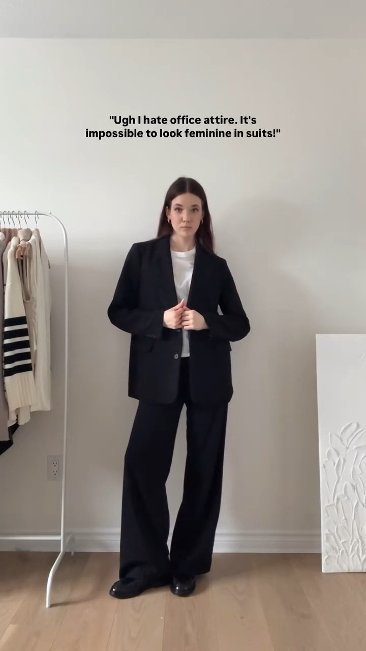 last year I abandoned suits for frills & mini skirts, this year I'm blending them together for corporate chic 😌 outfit details below, as always:

Look 1 - @dynamiteclothing suit, custom scarf, @zara heels, @frejanyc purse

Look 2 - @hm blouse, @prepreworks trousers & vest, @lintervalle boots, @polene_paris purse

Look 3 - @tieforherofficial_ blazer, @dynamiteclothing skort, @lintervalle boots, @leparmentierparis purse 

Look 4 - @hm dress, @dynamiteclothing vest & trousers, @stevemadden boots, @frejanyc purse

Look 5 - @dynamiteclothing blazer, @oakandfort trousers, @zara kitten heels, @polene_paris purse

#ootd #dailyoutfitinspo #wearthisnext #pinterestinspired #outfitinspiration #stylingtips #pinterestfashion #fashion #corporatechic #workwear #officeoutfit #springfashion #outfitcheck #elegantstyle #womeninmenfields #officestyle #springoutfit