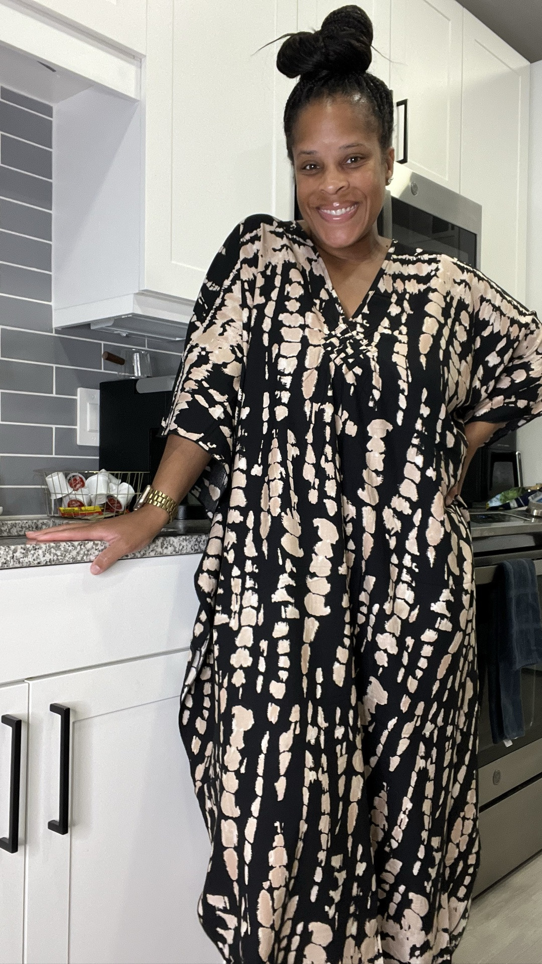 A comfortable kaftan! OBSESSED! #moomoo #kaftan

#LTKootd #LTKMidsize #LTKgrwm