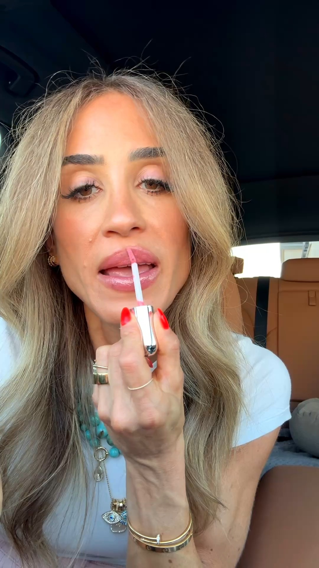 Affordable lip gloss that plumps and makes lips look bigger

#LTKBeauty