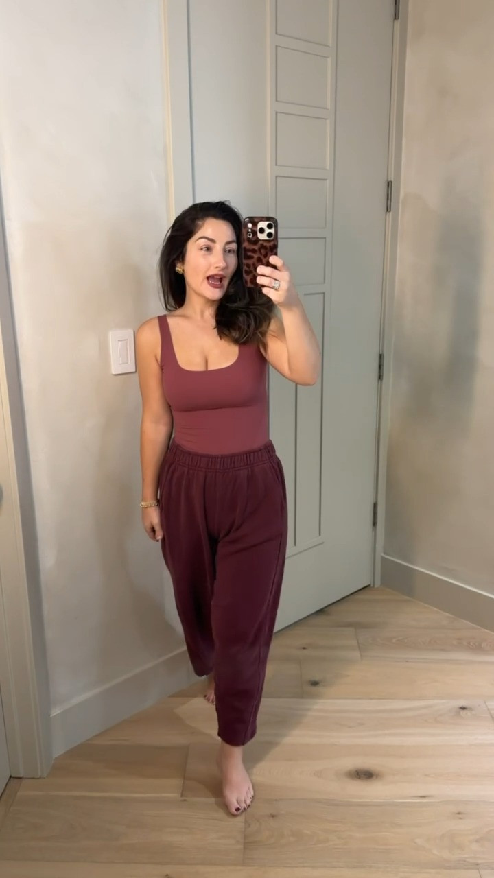 OOTD! Casual and cute! 

Double lined tank size small 
Barrel sweatpants size small short 

5'0" 135lbs

#LTKdayinmylife #LTKootd #LTKPetite
