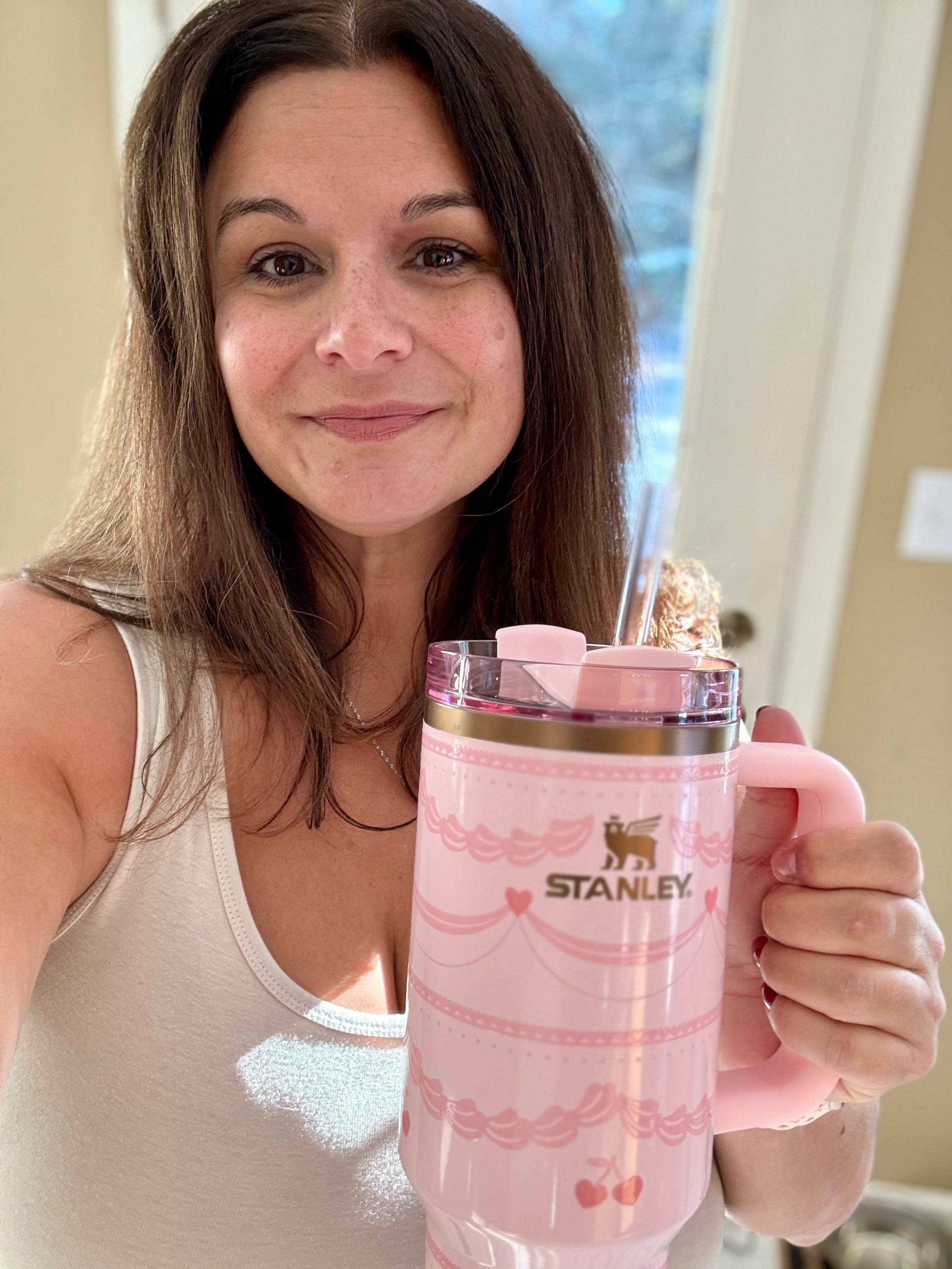 New hair, who dis 💁🏻‍♀️💗 

Also… hydrating like it’s my literal job right now because breastfeeding + a sunny-but-frigid winter day = Stanley glued to my hand.

The Valentine’s Stanley tumblers are HERE and they’re already moving fast.
40 oz in pink is sold out 😬 but the red is still available, and you can still grab pink in the 30 oz.

No chance these last long with Valentine’s right around the corner. If this is on your list (or you’re gifting yourself), don’t wait 🫶🏼

🔗 Linking before they disappear again 💕

#Stanley1913Partner @stanley_brand 

 

#LTKSeasonal #LTKselfcare #LTKValentine