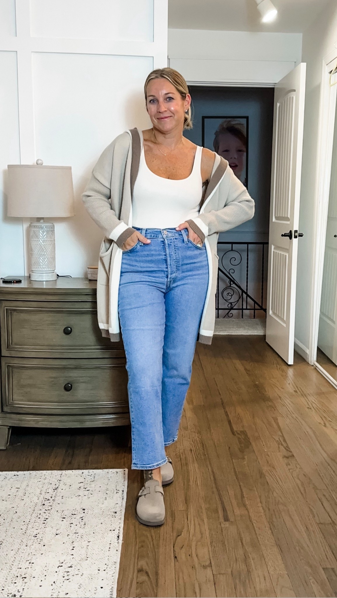 Love me a good coatigan. 
Small coatigan 
Medium bodysuit
Tts 29 jeans | 27” length
38/8 shoes



#LTKootd #LTKPetite #LTKOver40