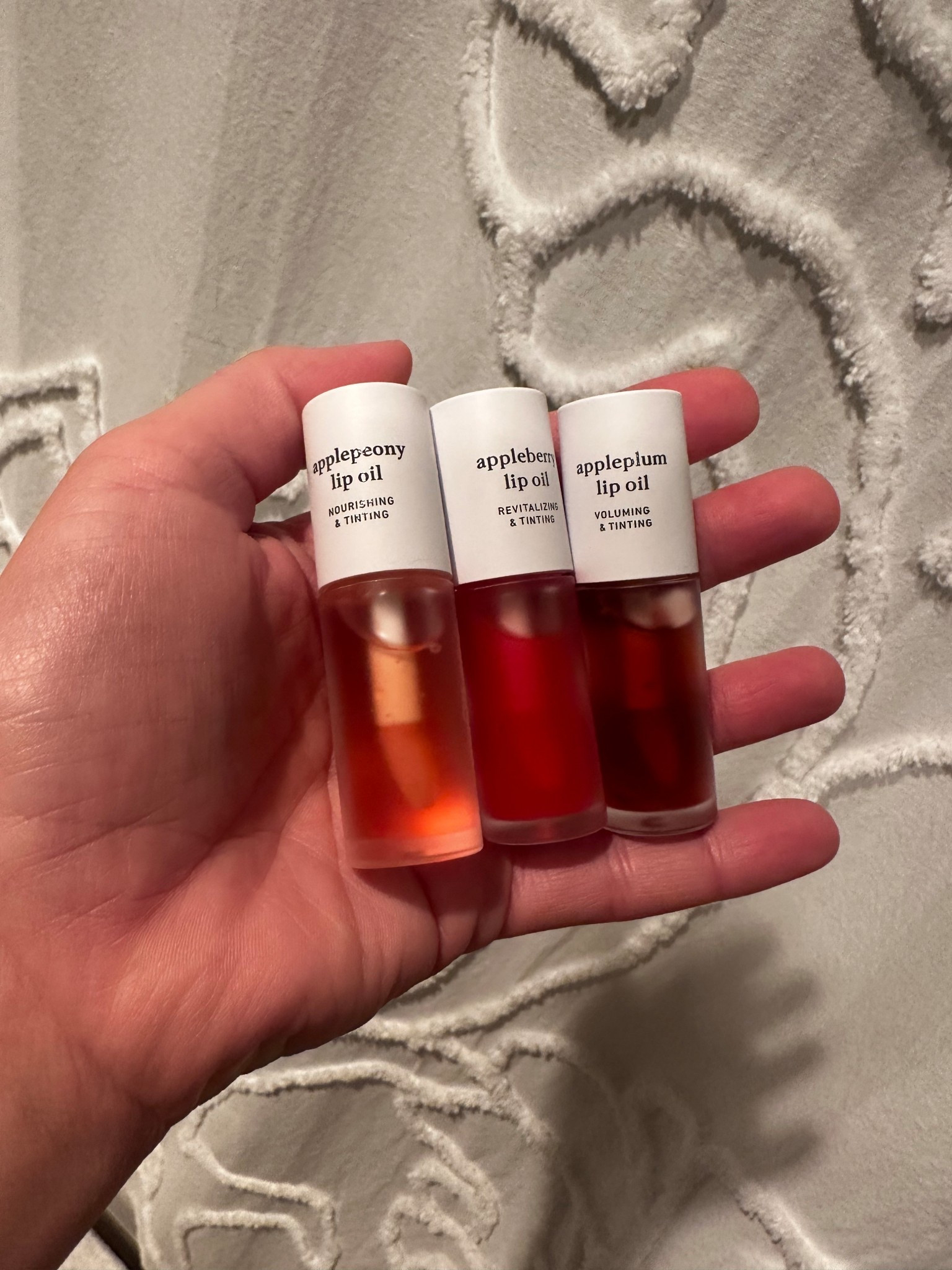 Loving these lip oils that double as a lip stain! Hydration with added color 🩷

#lipoil #lipstain #beauty #koreanskincare 

#LTKBeauty #LTKgrwm #LTKselfcare