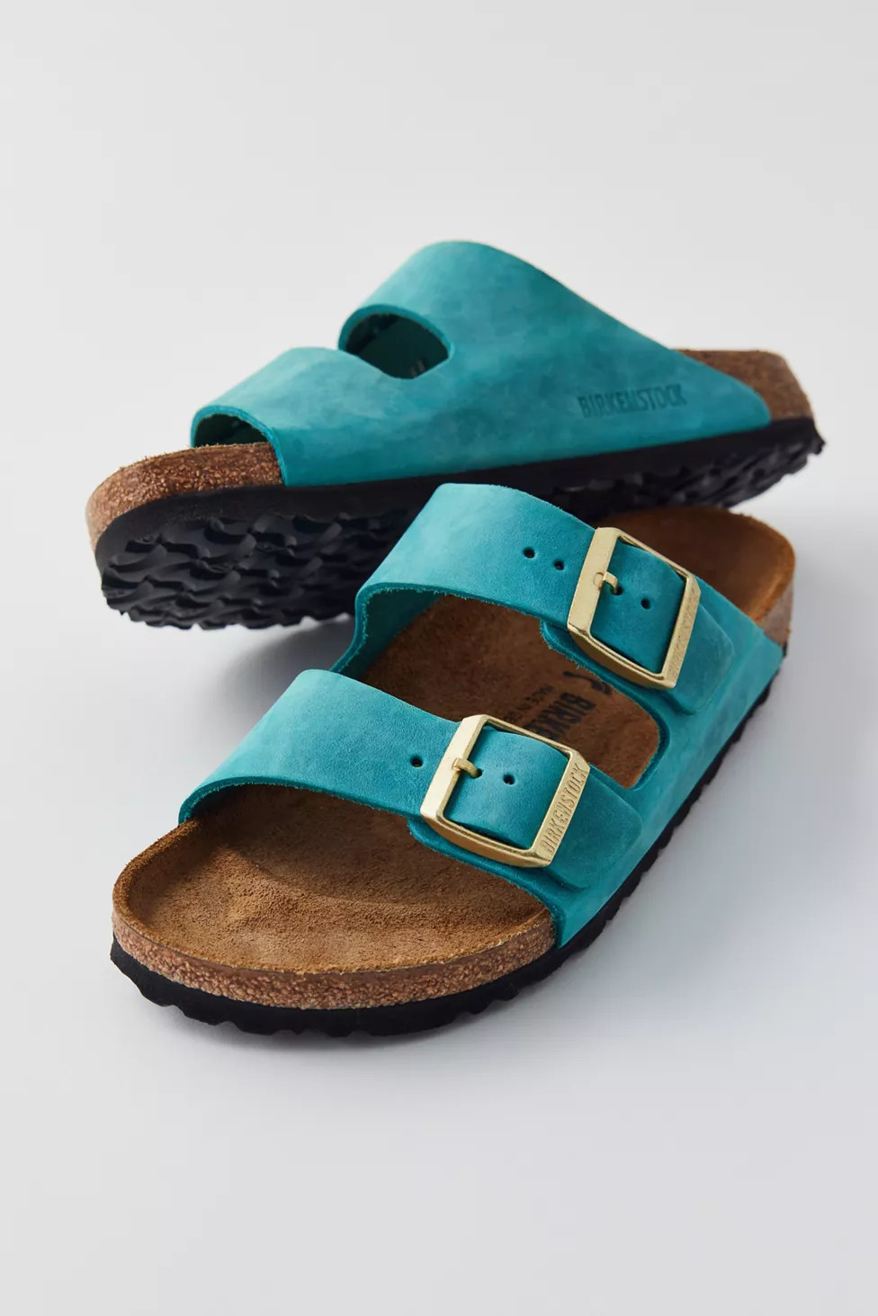 Birkenstock Arizona Oiled Leather Sandal | Urban Outfitters (US and RoW)