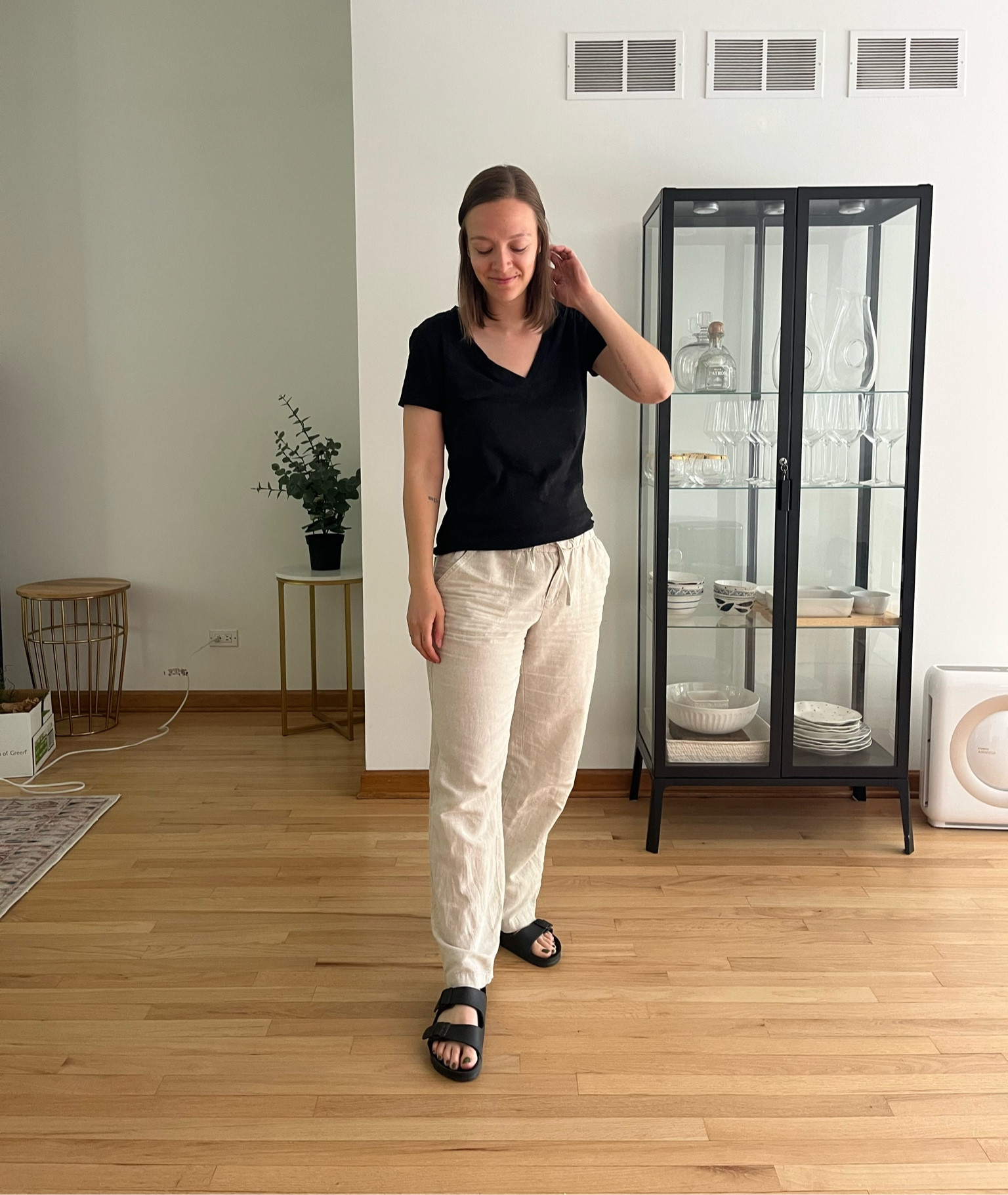 Grateful that linen basically feels like the socially acceptable version of wearing pajama pants out in public 🤪🫶🏼

#LTKbeauty #LTKstyletip #LTKfindsunder50