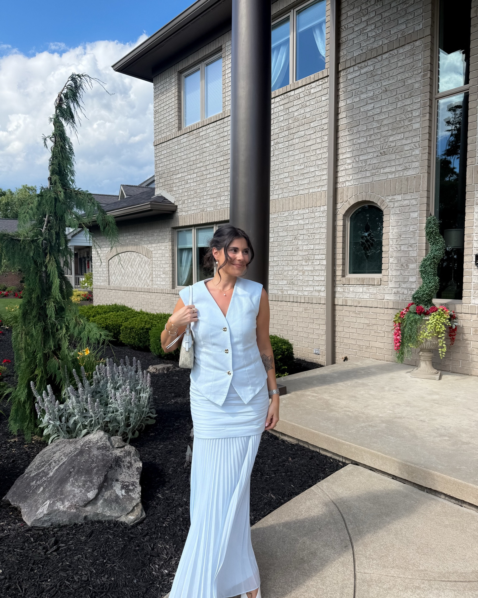 Ootd

Antonio Melani
Gucci
Marc fisher
Tory Burch 

Event style, matching set, Dillards, heels, pumps, bag, earrings, dress, purse, event look, event dress, wedding guest dress, weekend, ootd

#LTKootd #LTKWedding #LTKWorkwear