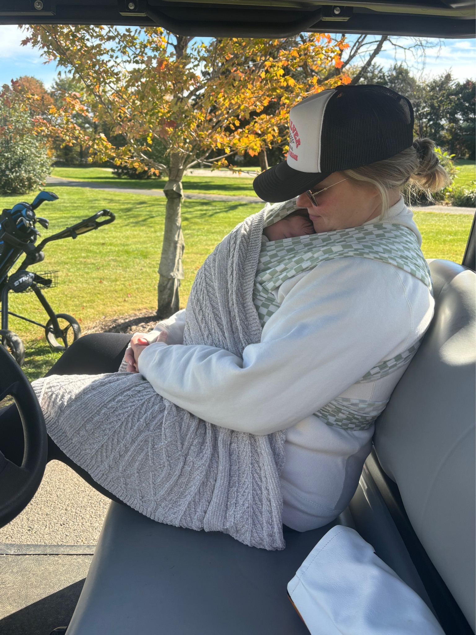 Mama essentials 🩵

#LTKStyleTip #LTKMidsize #LTKBaby