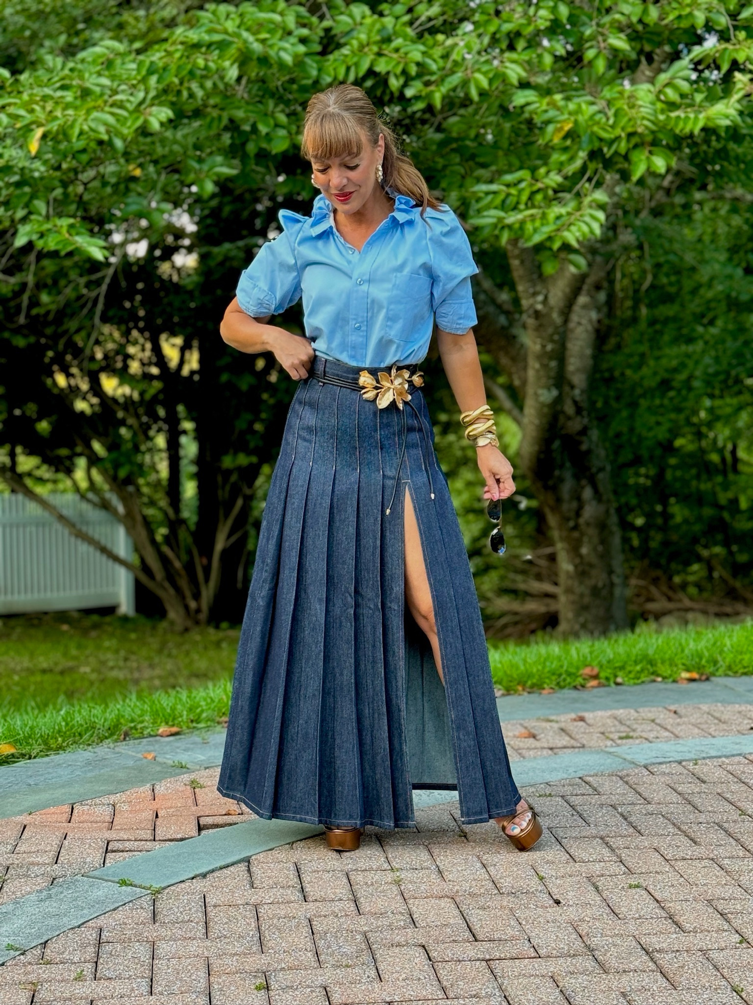Fall trends | fall denim looks | pleated maxi skirt | pleated denim skirt 

#LTKStyleTip #LTKSeasonal