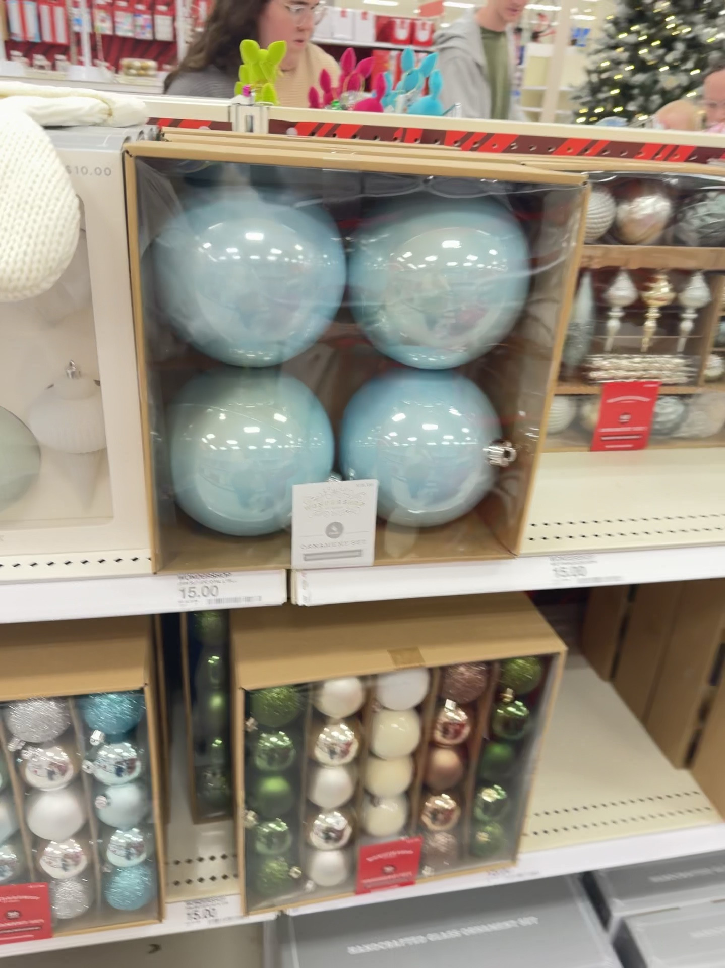 Gorgeous Christmas ornaments 