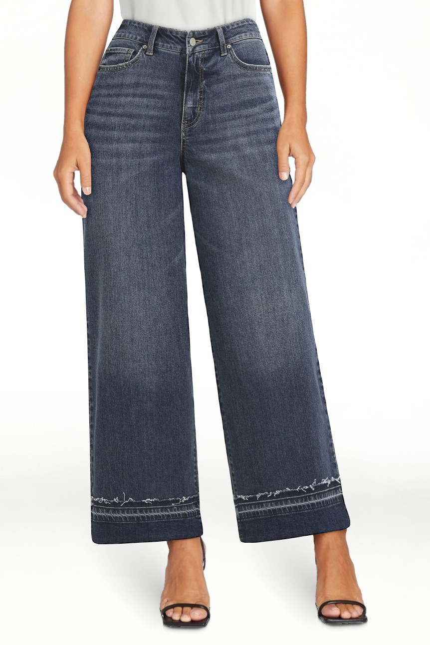 Time and Tru Women's and Women’s Plus High Rise Wide Leg Jeans with Frayed Cuffs, Sizes 2-28 | Walmart (US)