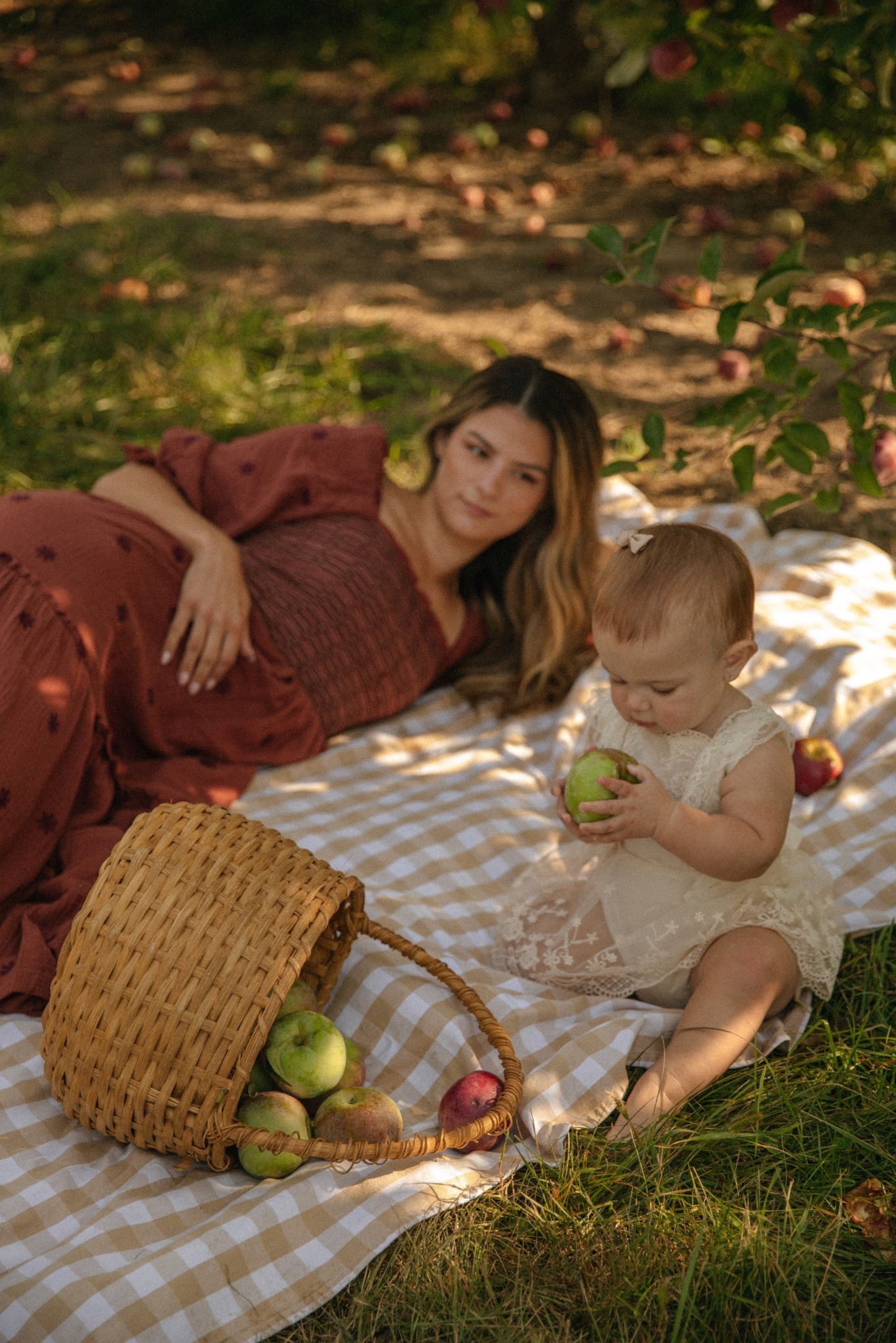 Fall family photo outfits 

Apple orchard, fall dress, baby dress

#LTKStyleTip #LTKFamily #LTKSeasonal